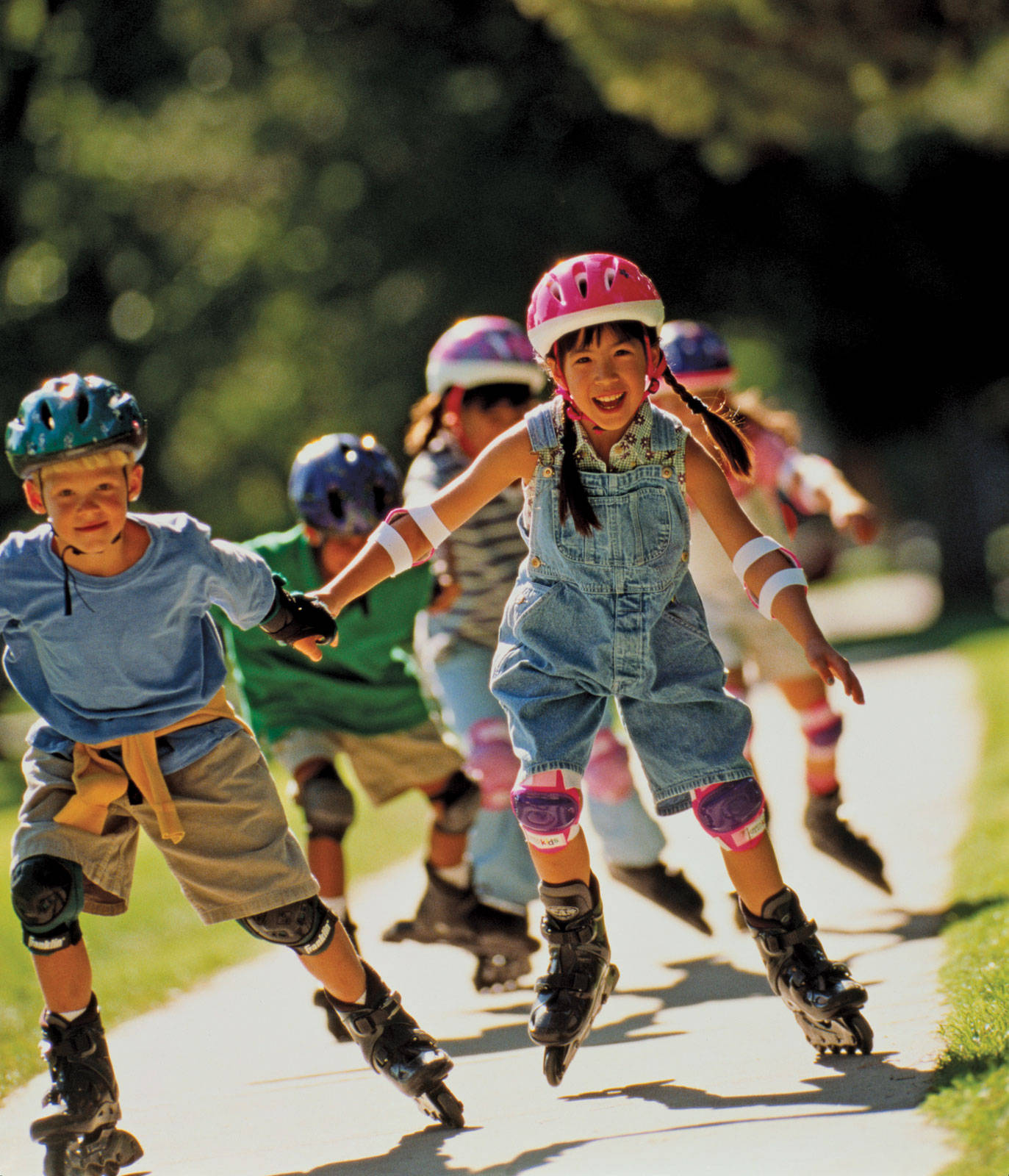kids, rollerblading, sunlit paved path, HD Phone Wallpaper