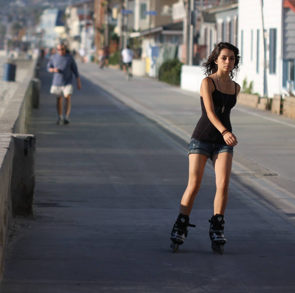 boardwalk, seaside, inline skates, SD Desktop Wallpaper
