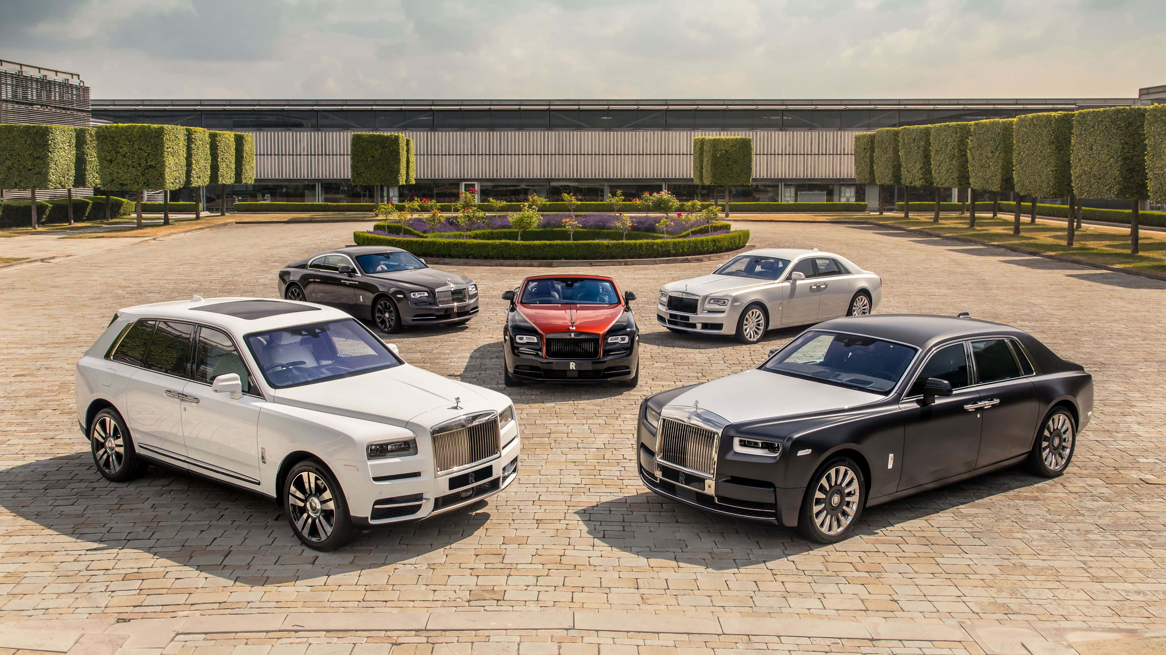 Rolls Royce Cullinan, white, black, 4K Desktop Wallpaper