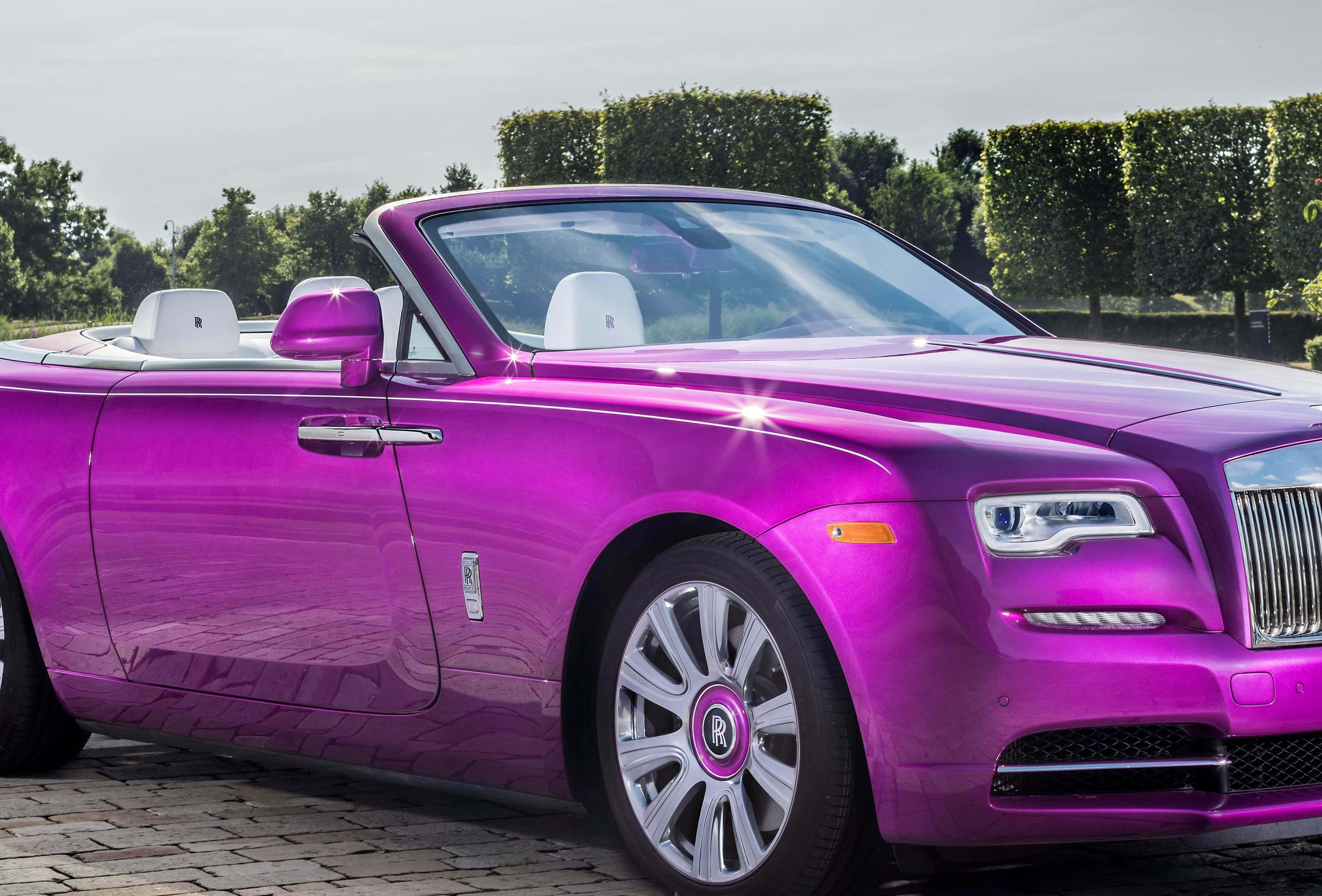 Rolls Royce Dawn, glossy magenta, daylight, 4K Desktop Wallpaper