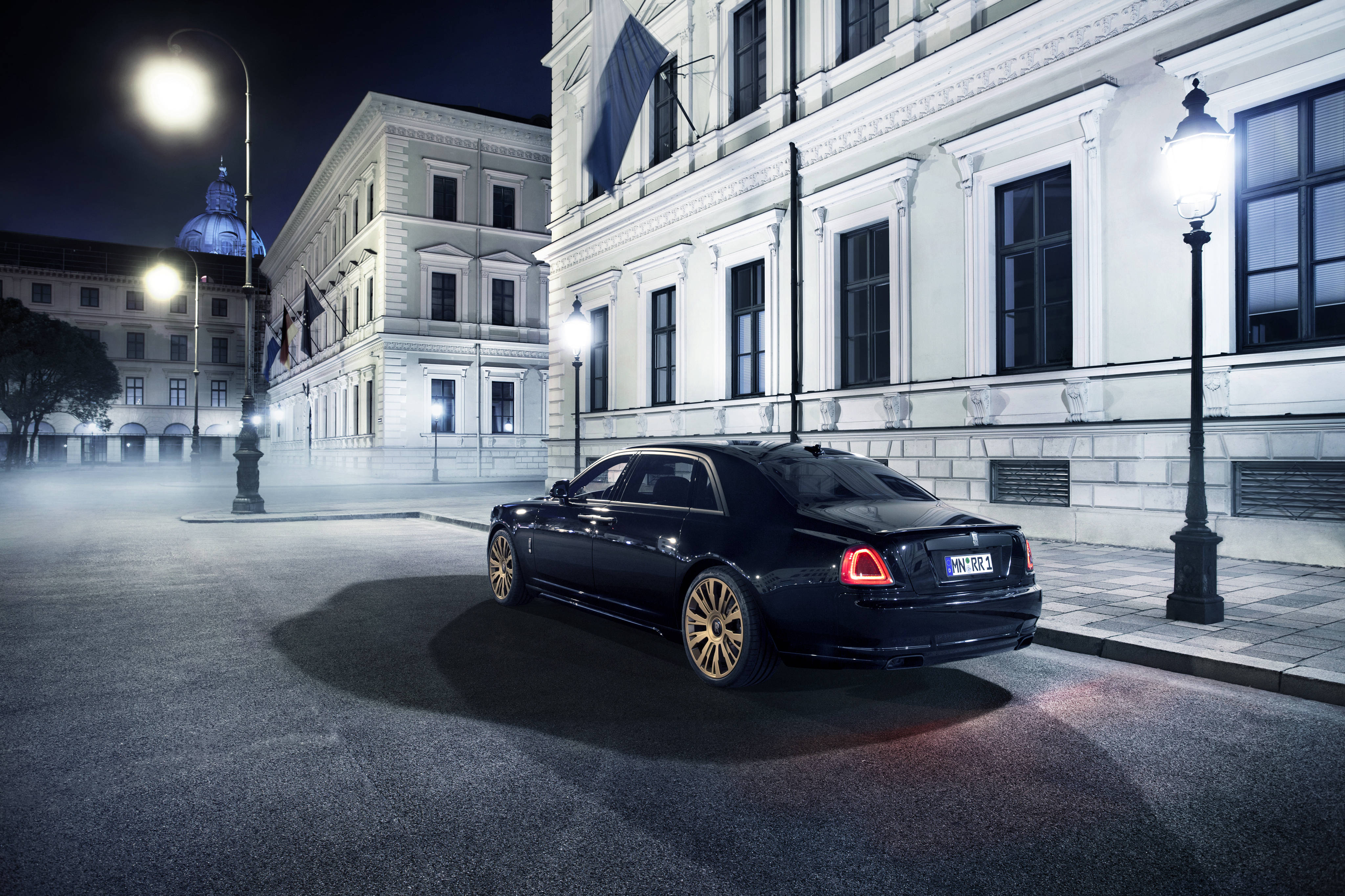 Rolls Royce Ghost, black, gold wheels, 4K Desktop Wallpaper