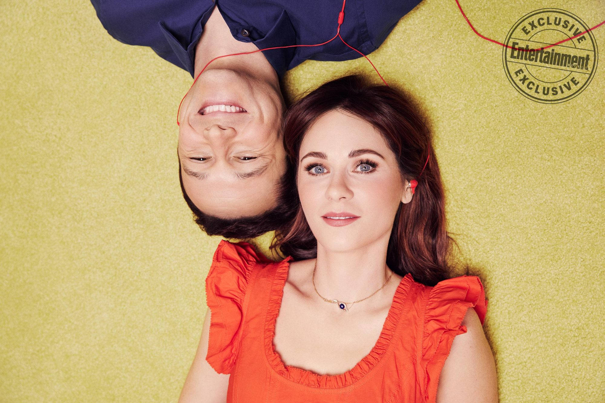 500 Days of Summer, yellow carpet, red earbuds, Full HD Desktop Wallpaper