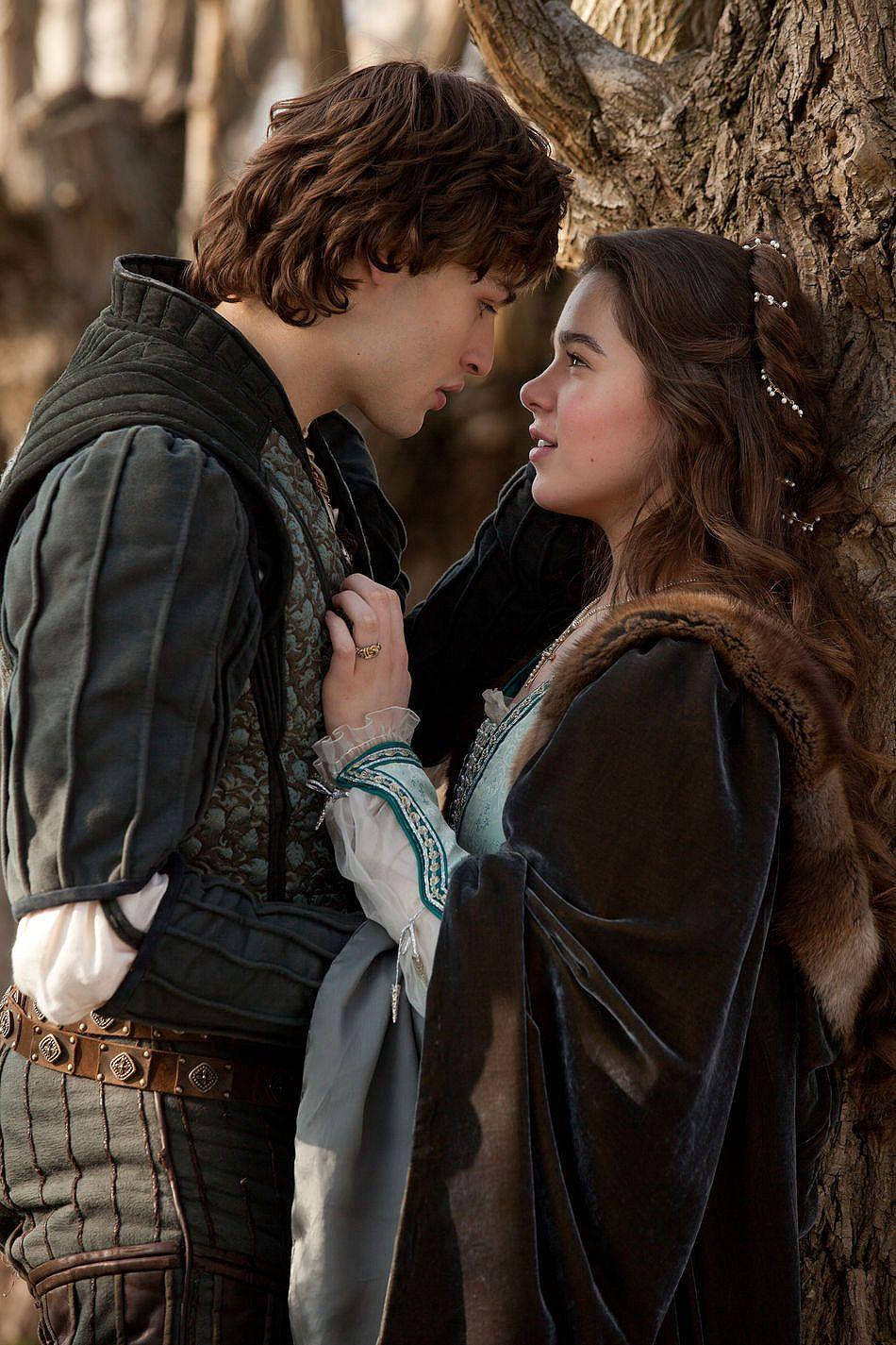 Romeo and Juliet, medieval attire, gnarled tree, HD Phone Wallpaper