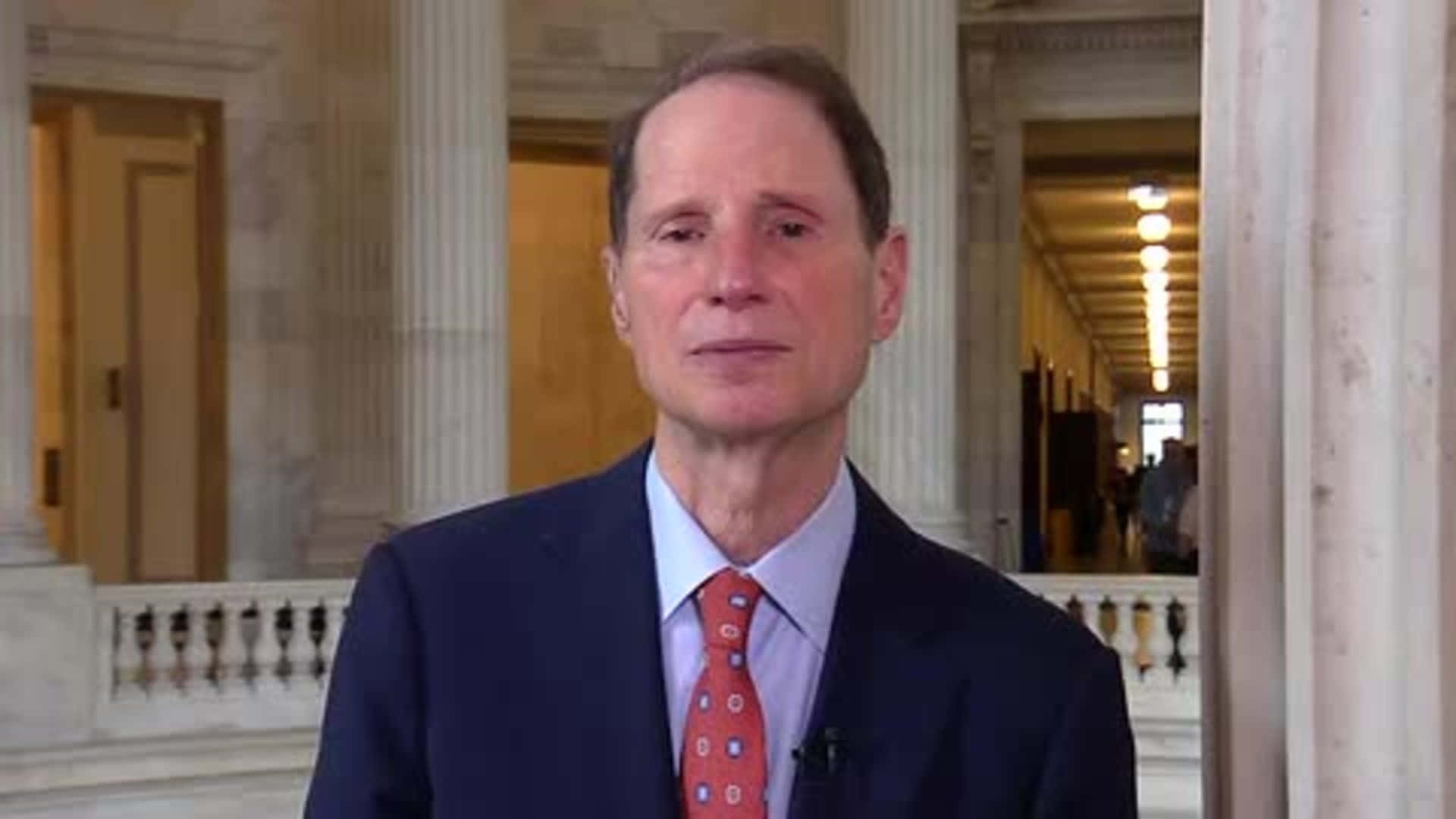 Ron Wyden, dotted tie, dark suit, Full HD Desktop Wallpaper