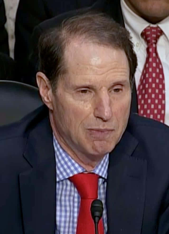 Ron Wyden, red tie, dark suit, SD Phone Wallpaper