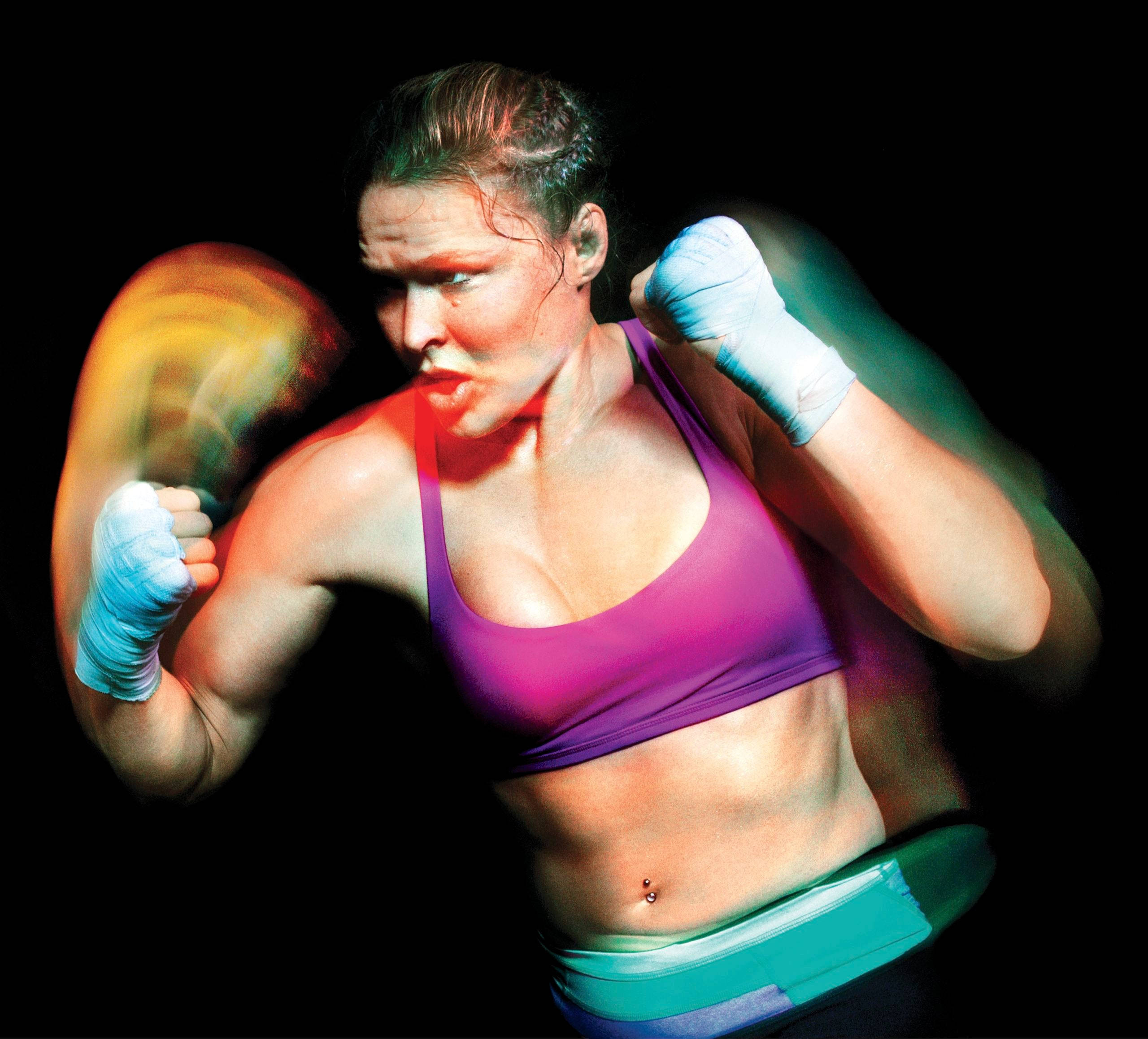 Ronda Rousey, purple sports bra, motion blur, 2K Desktop Wallpaper
