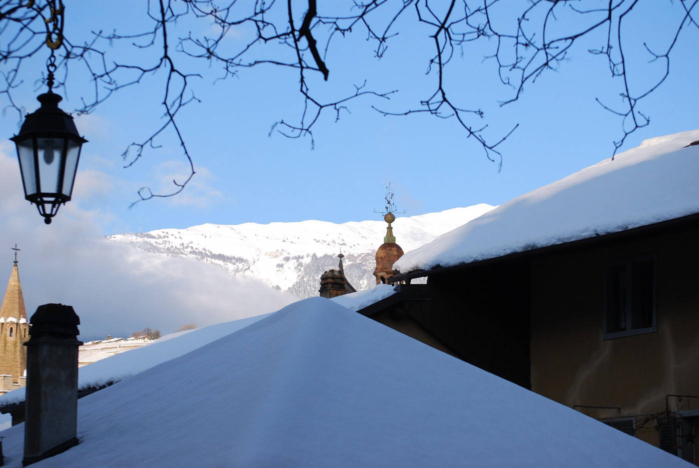 modern residential roof, daylight, snow, HD Desktop Wallpaper