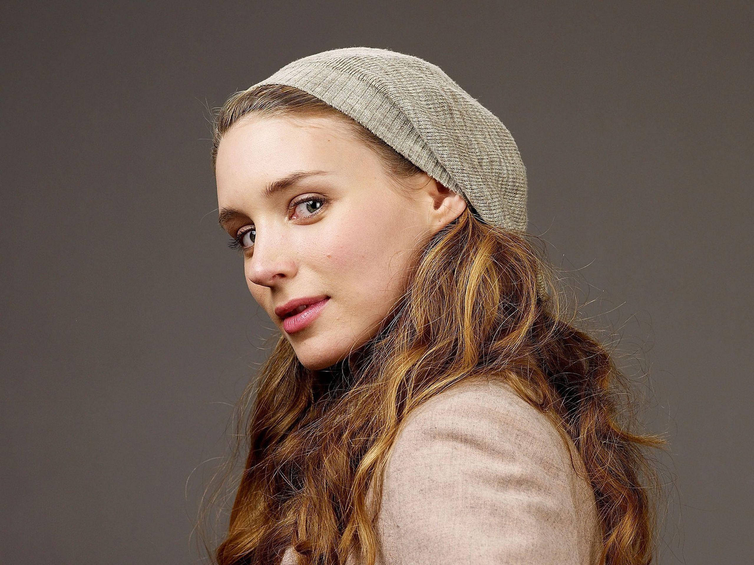Rooney Mara, long wavy brown hair, beige knit beret, 2K Desktop Wallpaper