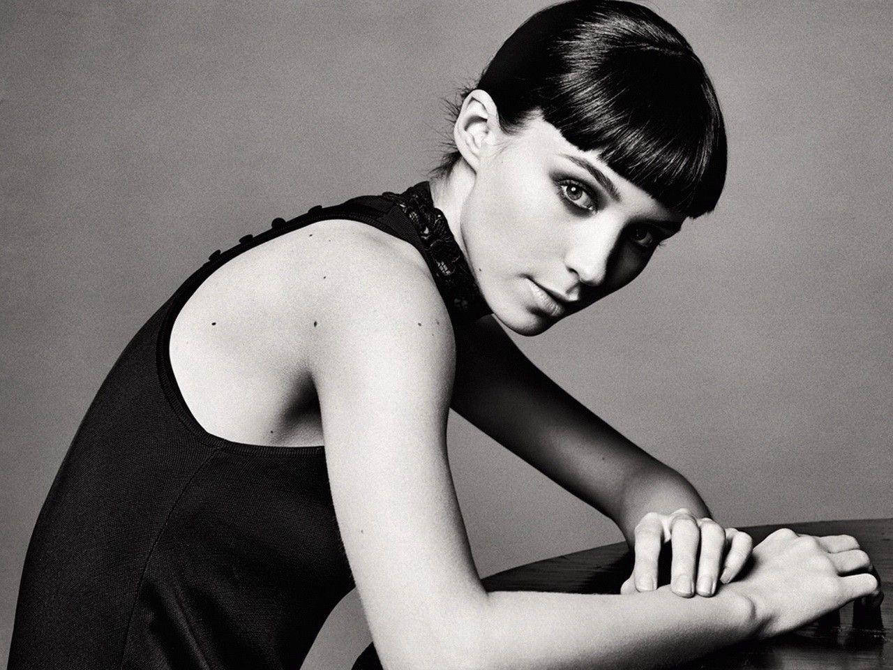 Rooney Mara, short bob haircut, stark black and white studio portrait, HD Desktop Wallpaper