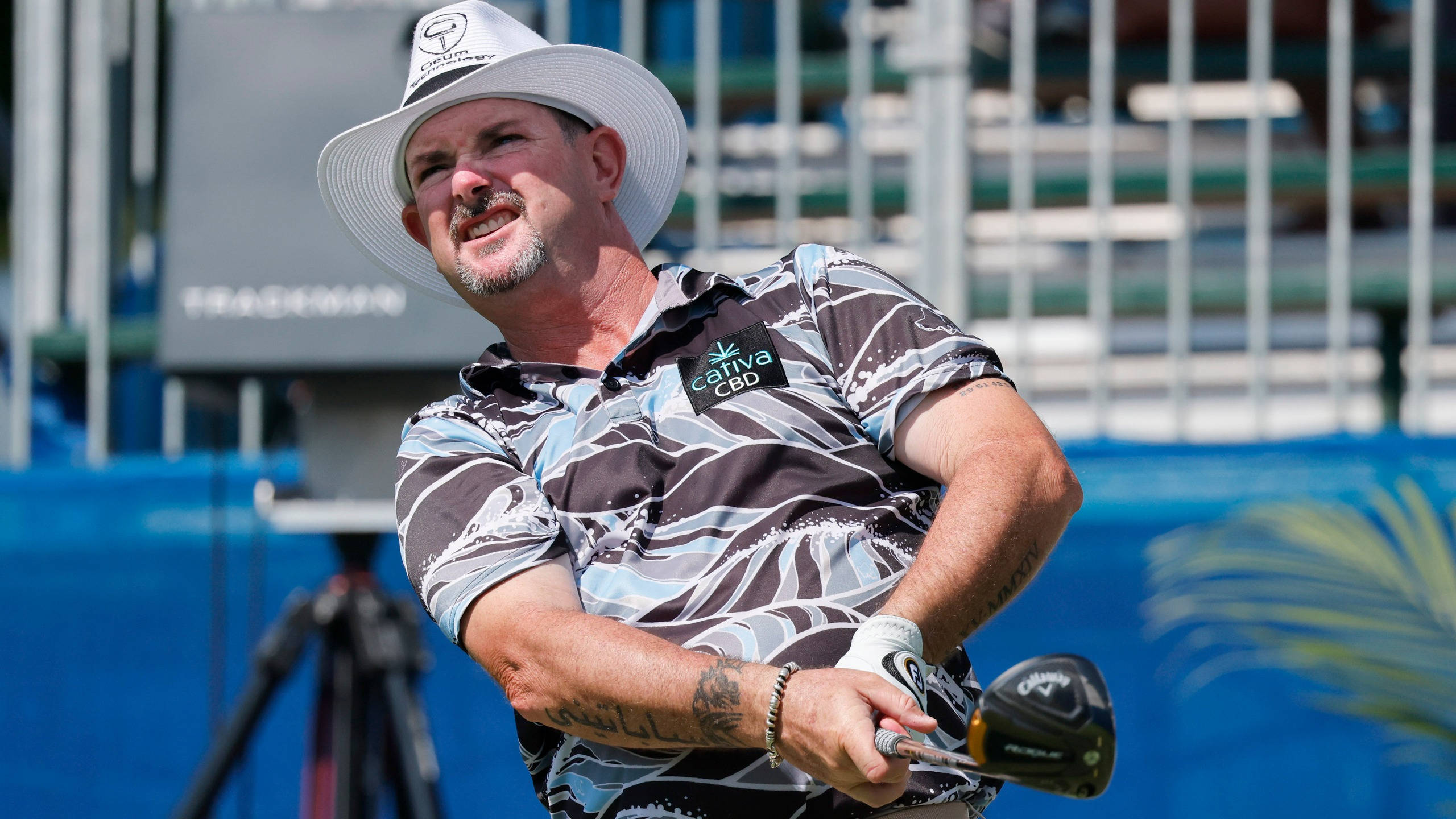 Rory Sabbatini, white cowboy hat, patterned shirt, 2K Desktop Wallpaper
