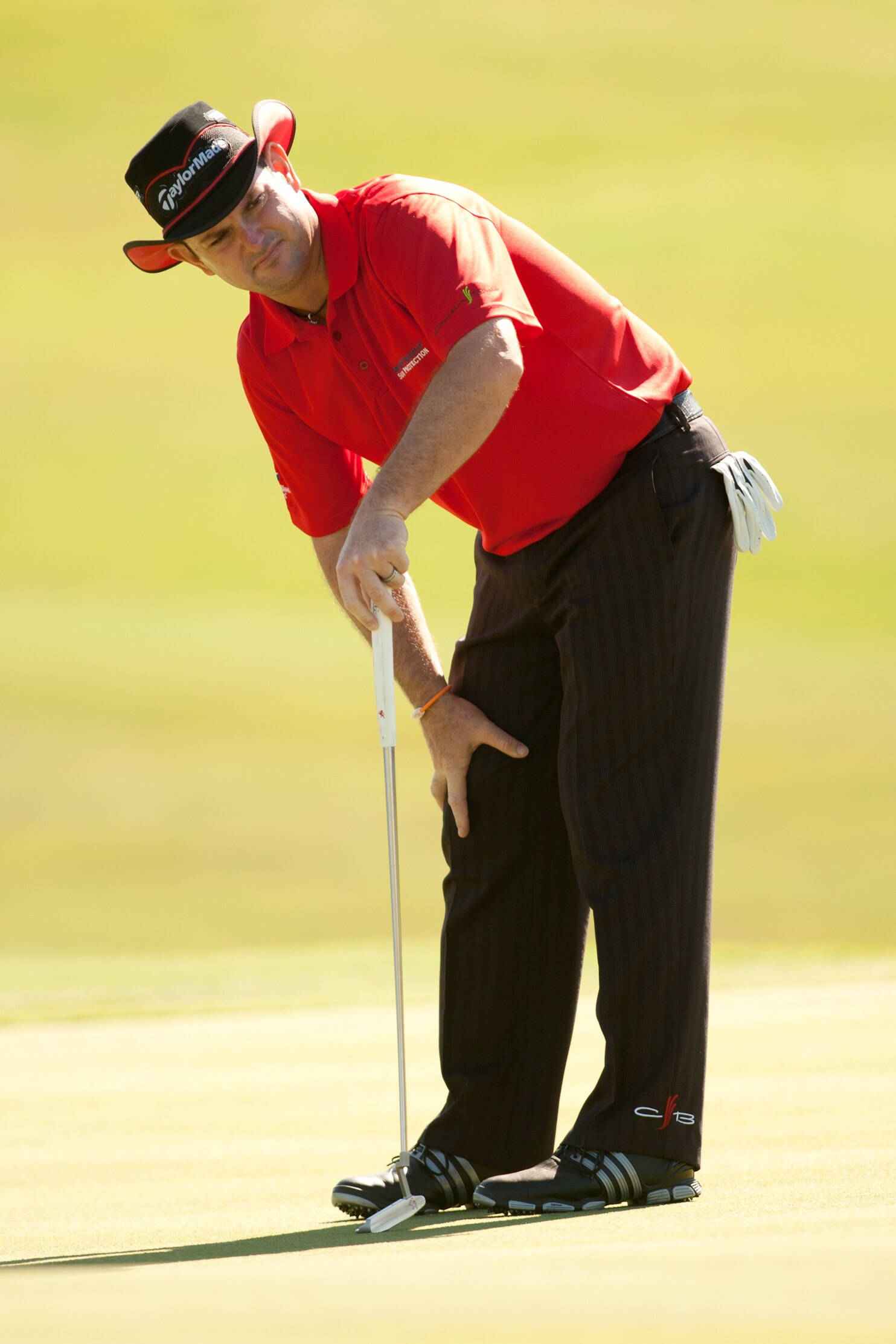 Rory Sabbatini, red shirt, black cap, Full HD Phone Wallpaper