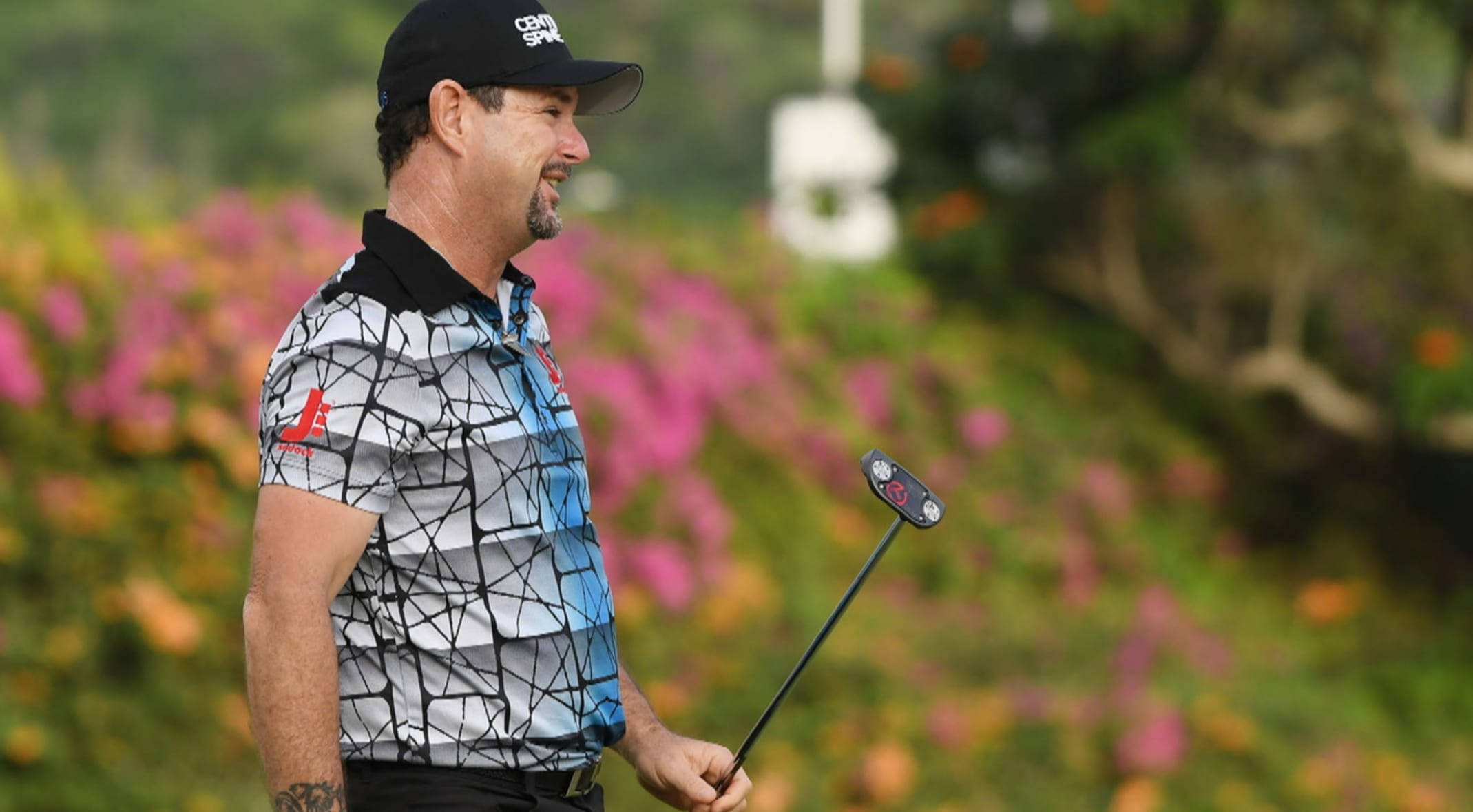 Rory Sabbatini, putter, patterned shirt, Full HD Desktop Wallpaper