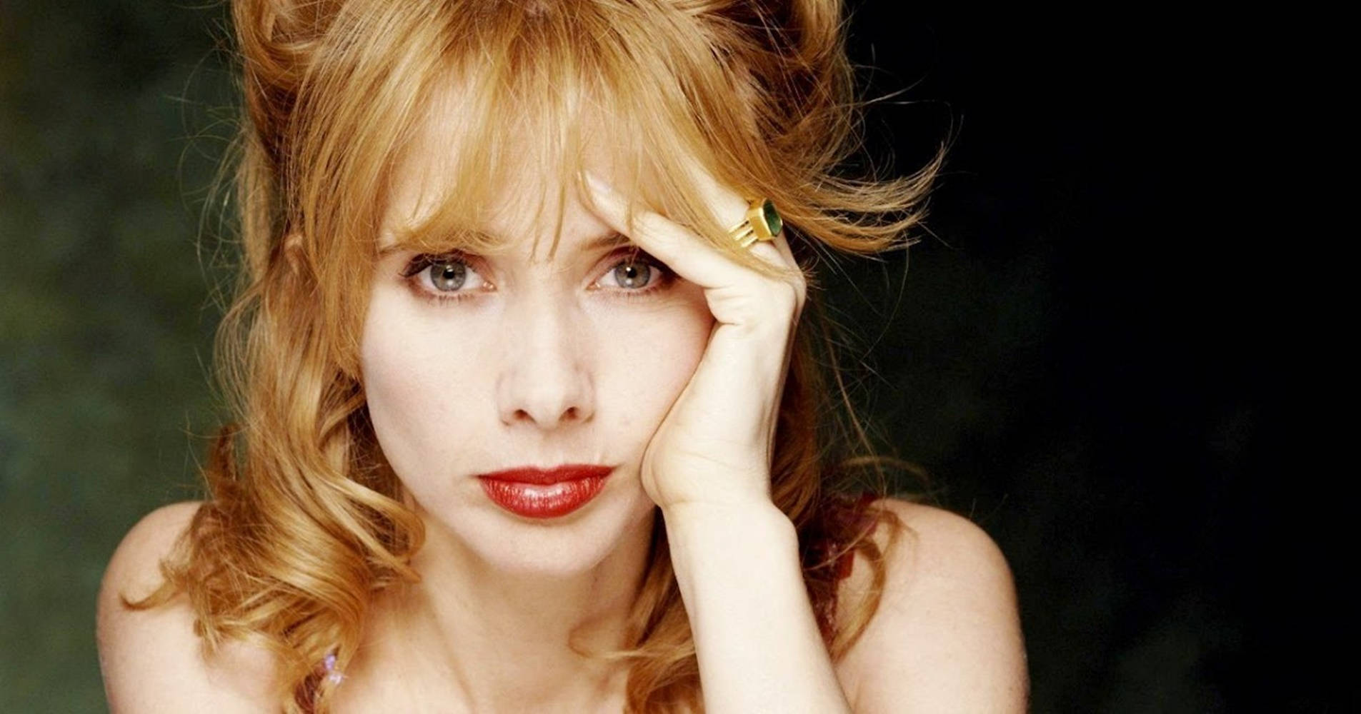 Rosanna Arquette, fiery red hair, bold red lips, HD Desktop Wallpaper