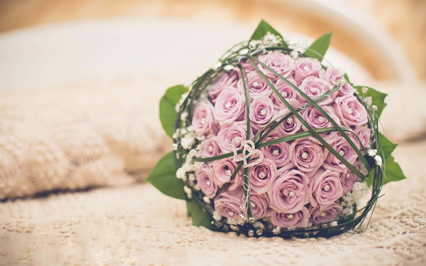 pastel pink rose bouquet, jewels, greenery, HD Desktop Wallpaper