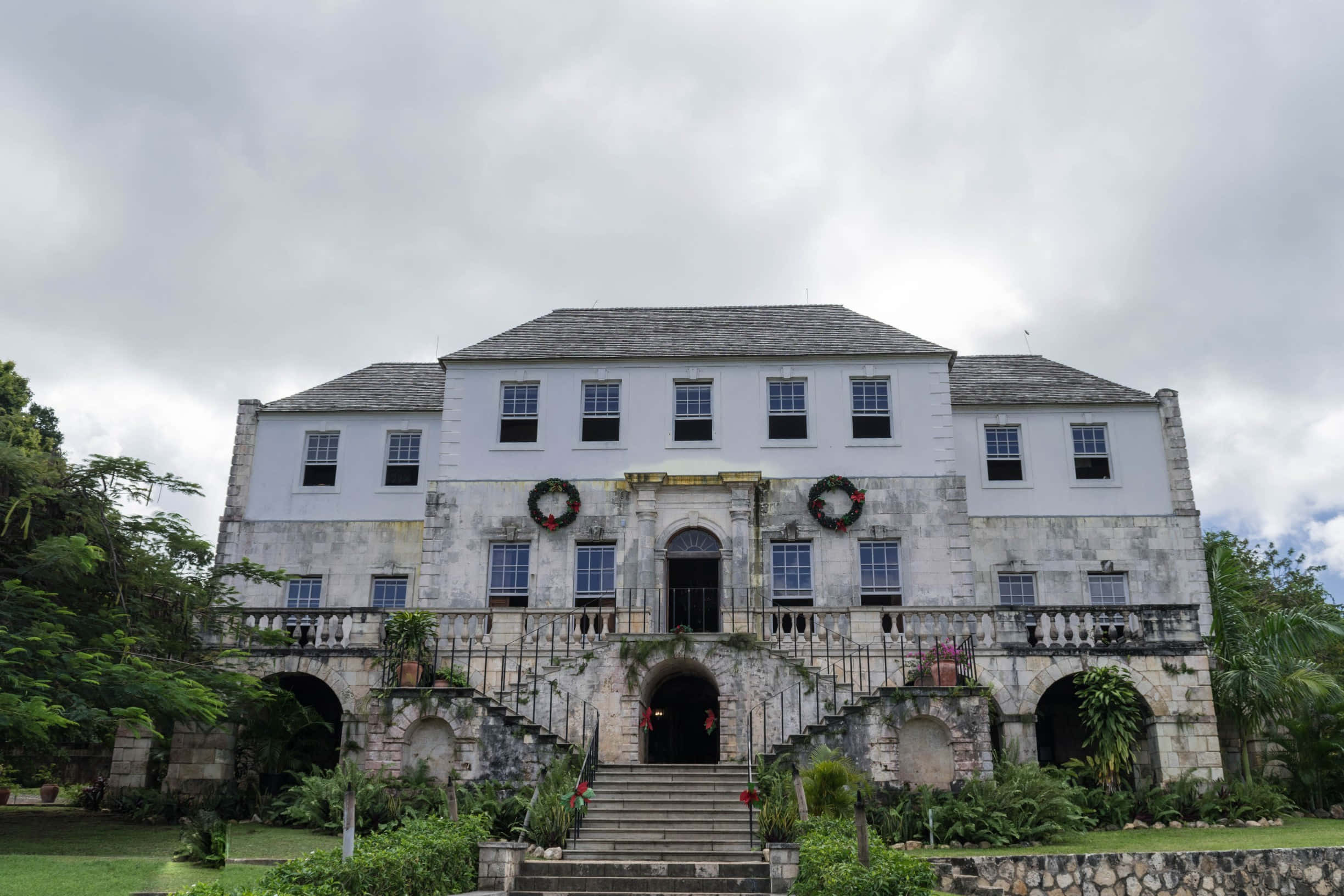 Rose Hall Great House, colonial-style mansion, stone facade, Full HD Desktop Wallpaper