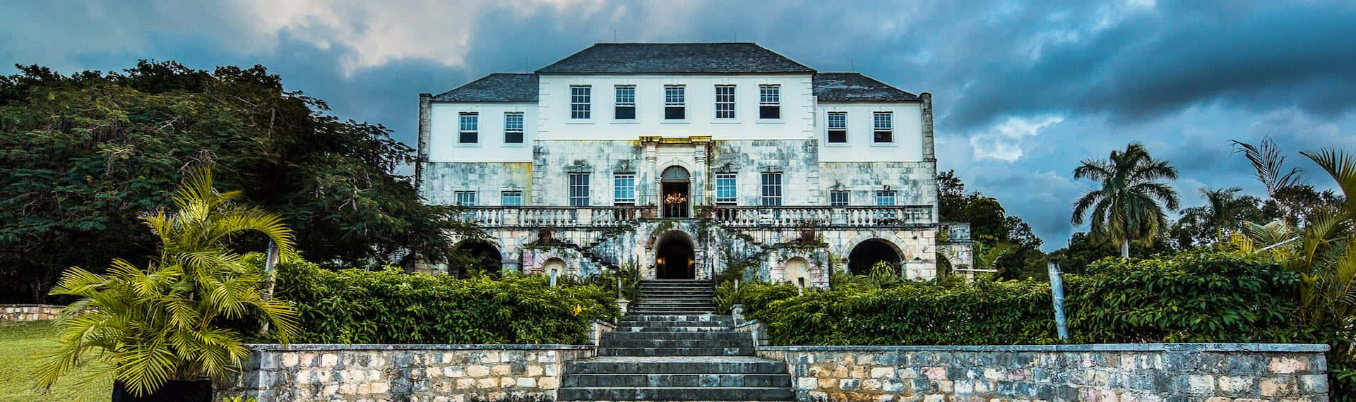 Rose Hall Great House, colonial mansion, weathered white walls, Full HD Desktop Wallpaper