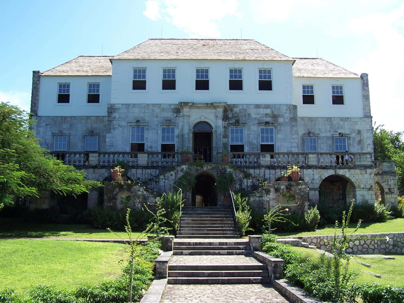 Rose Hall Great House, white upper walls, stone lower levels, HD Desktop Wallpaper