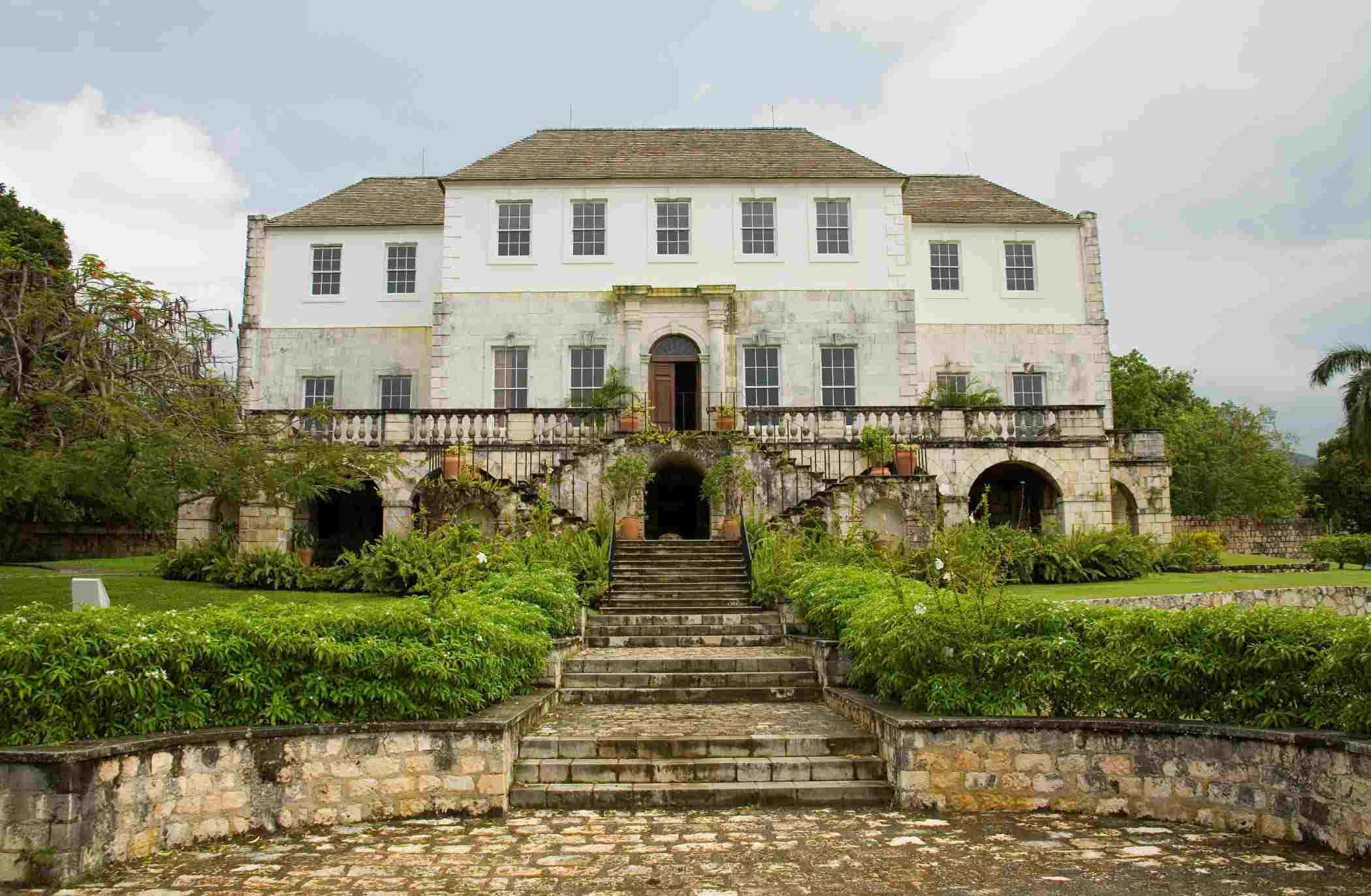 Rose Hall Great House, afternoon sky, white walls, Full HD Desktop Wallpaper