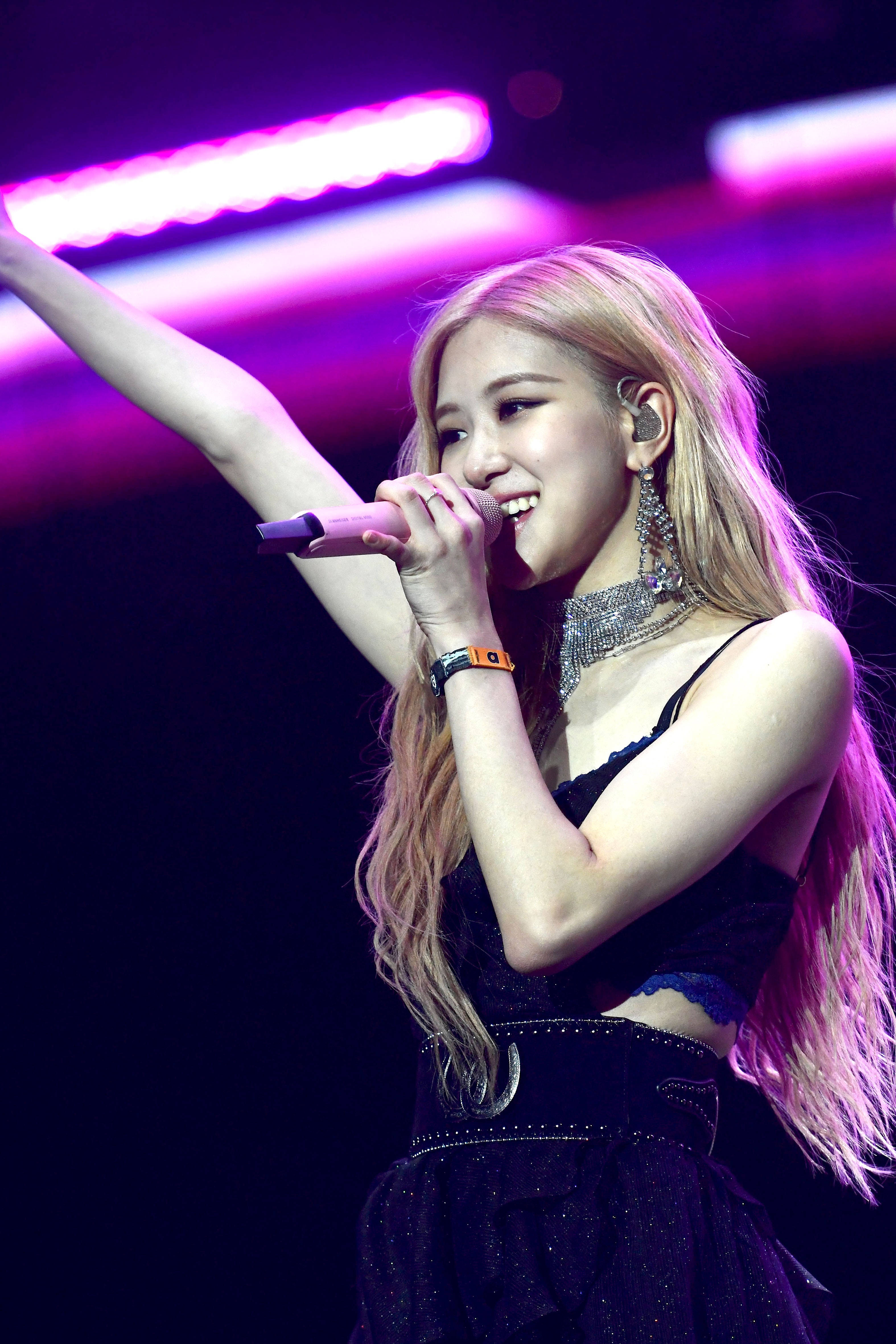 Roseanne Park, music festival, vibrant purple lights, 4K Phone Wallpaper