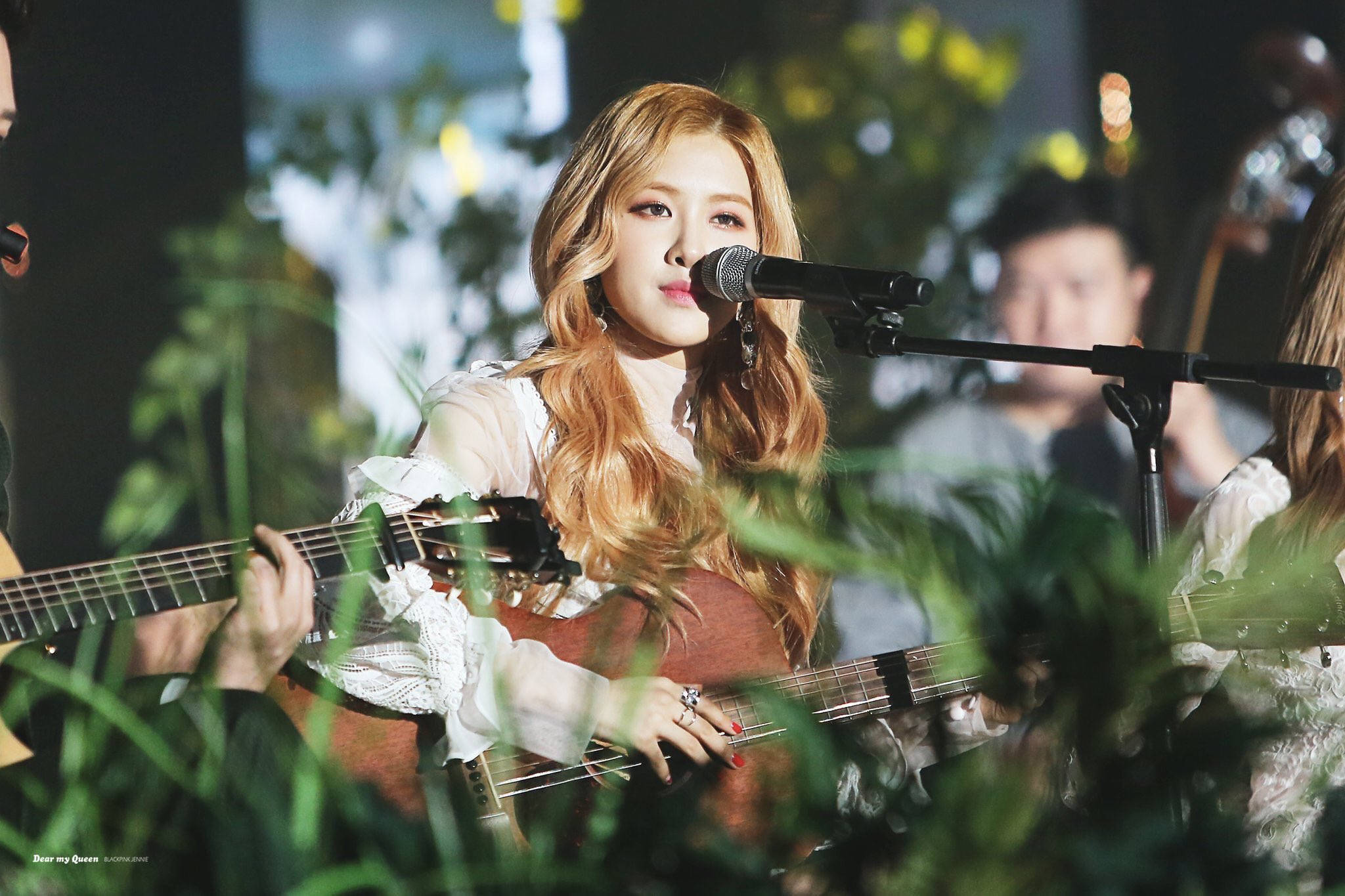 Roseanne Park, 2016 SBS, acoustic guitar, Full HD Desktop Wallpaper