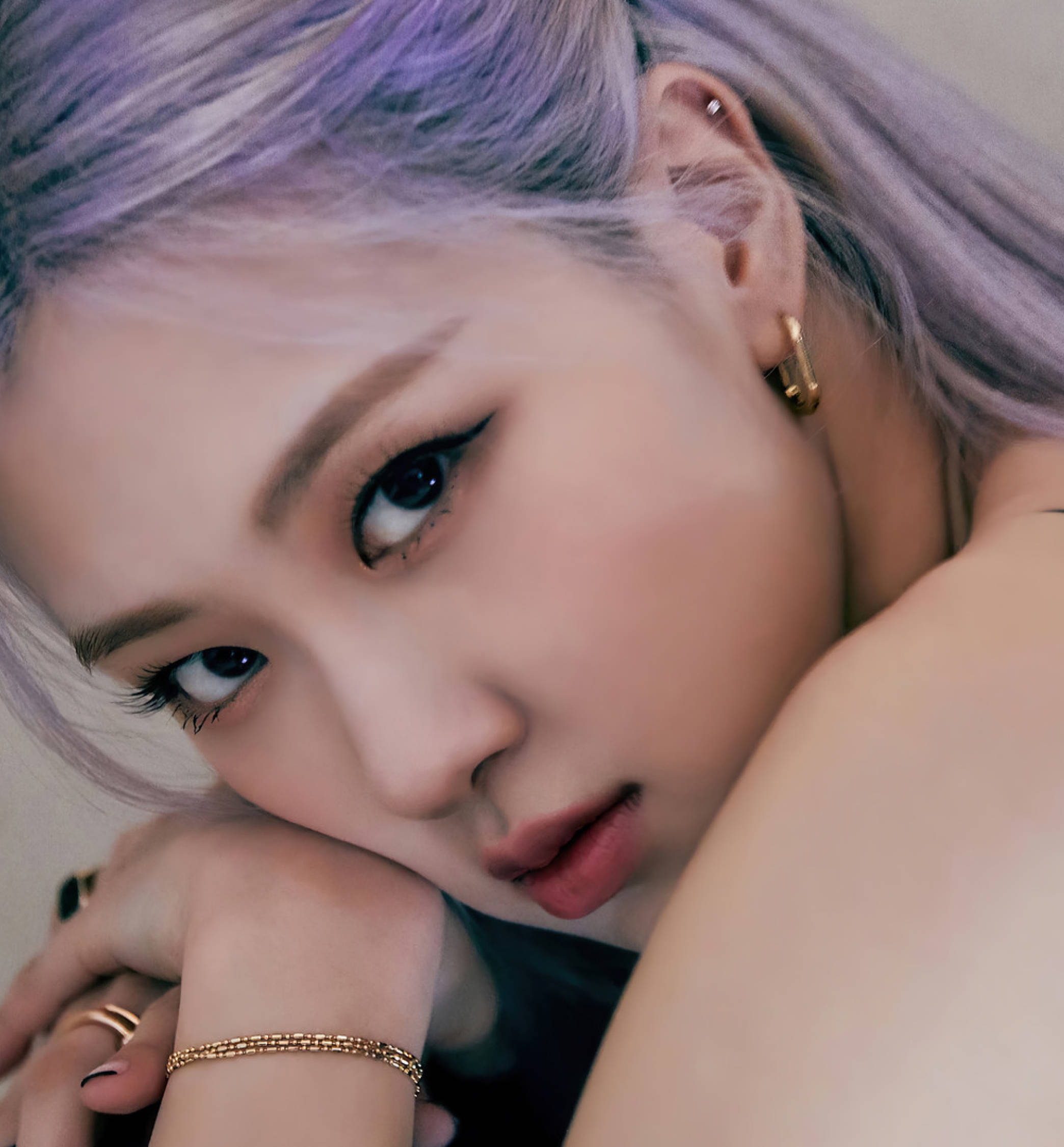Roseanne Park, lavender hair, gold jewelry, Full HD Phone Wallpaper