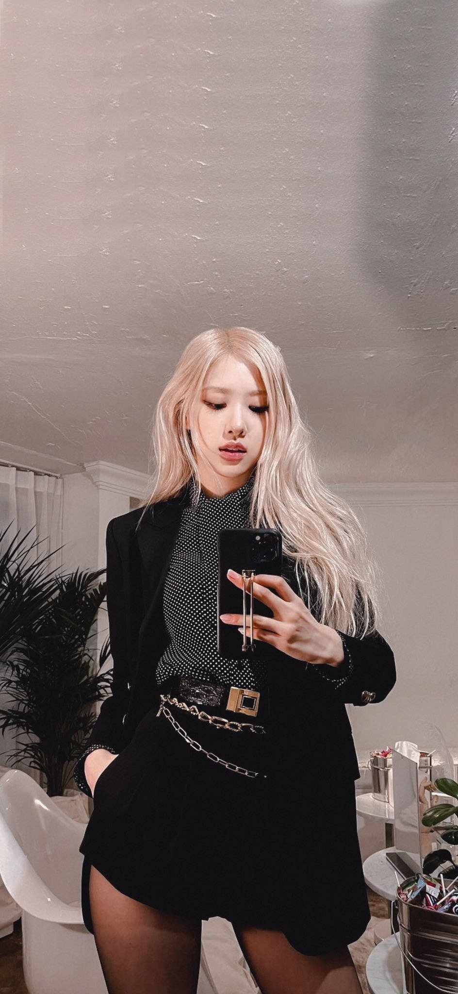 Roseanne Park, platinum blonde hair, chic black outfit, Full HD Phone Wallpaper