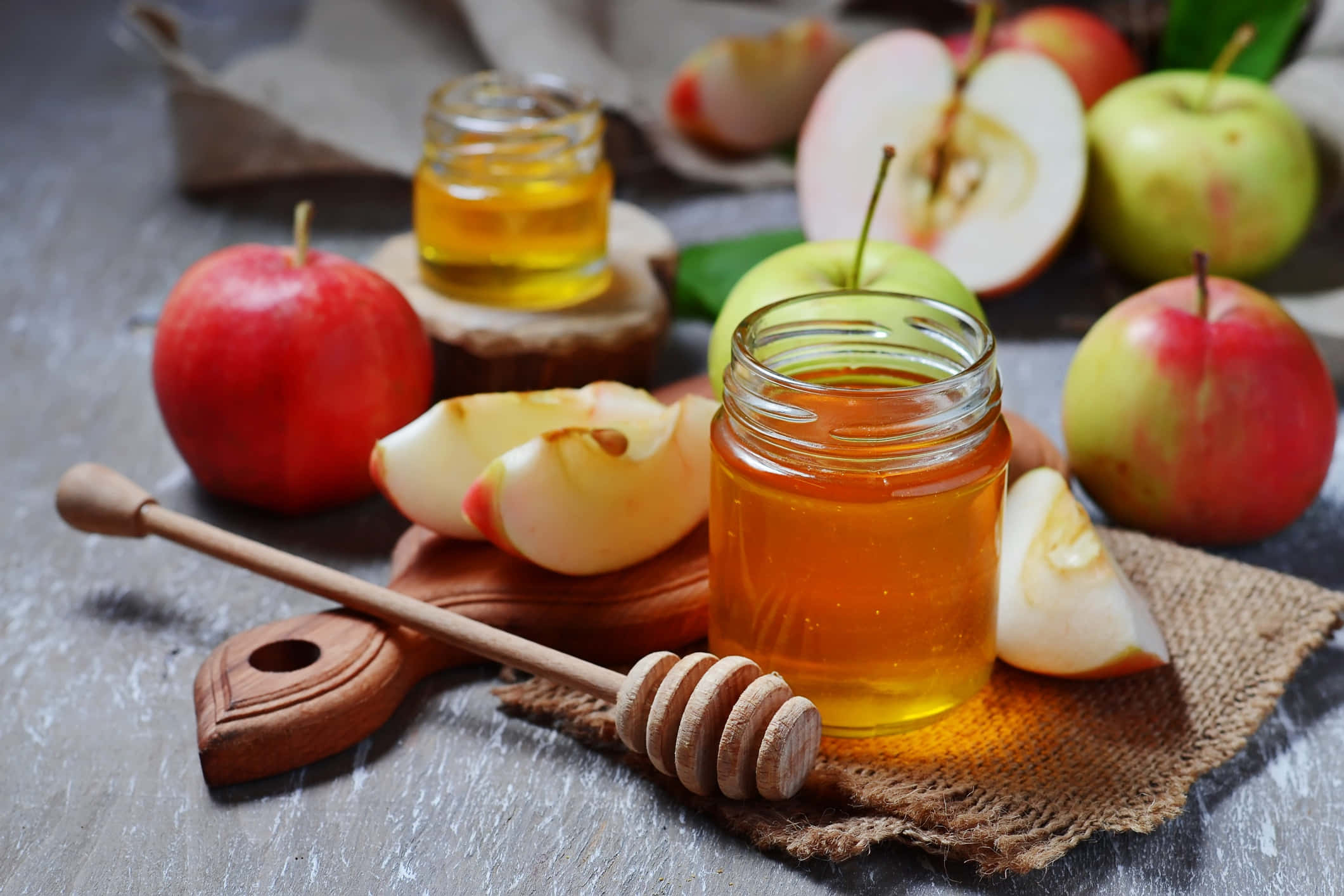 traditional apples and honey, Rosh Hashanah, golden honey, Full HD Desktop Wallpaper