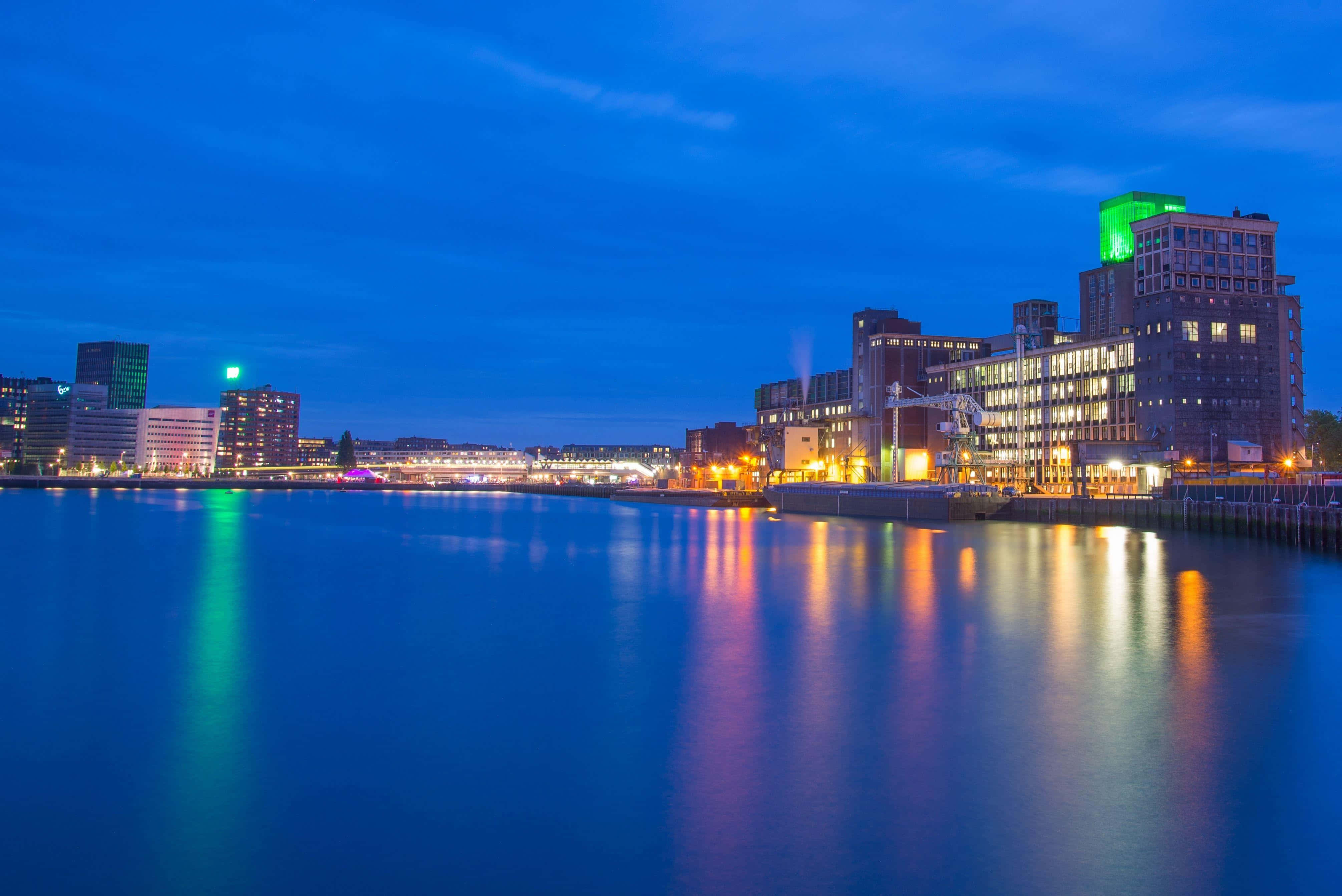 Rotterdam, waterfront, twilight, 4K Desktop Wallpaper