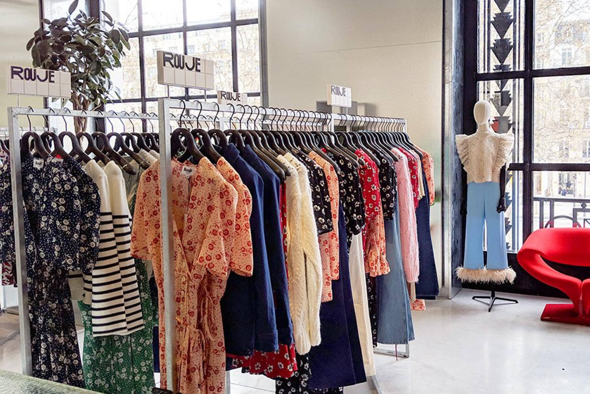 Rouje, racks of dresses, mannequin, Full HD Desktop Wallpaper