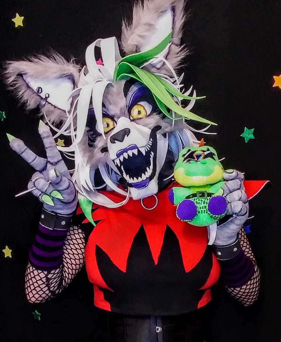 Roxanne Wolf, green hair, sharp teeth, SD Phone Wallpaper