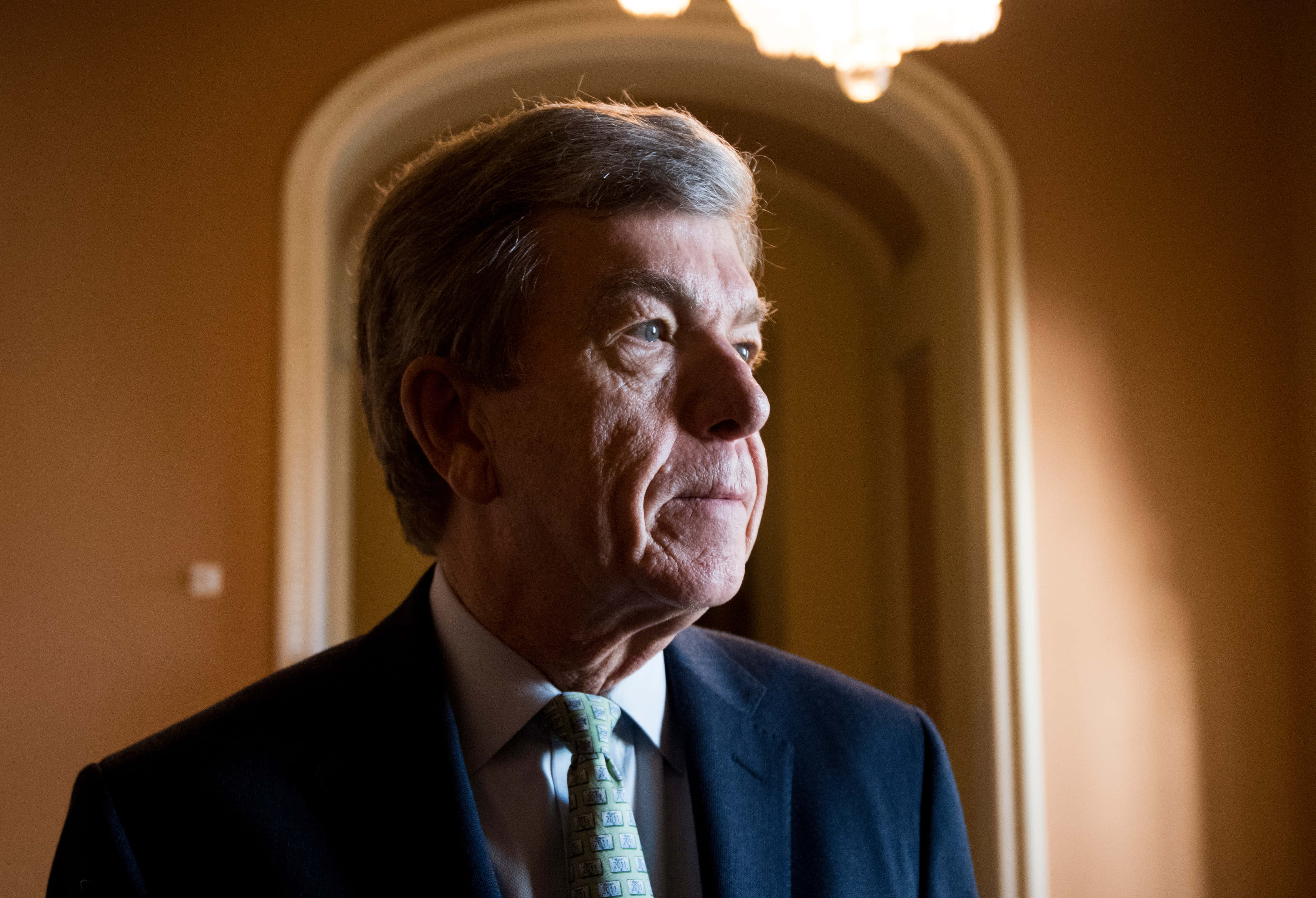 Roy Blunt, suit, patterned tie, 4K Desktop Wallpaper