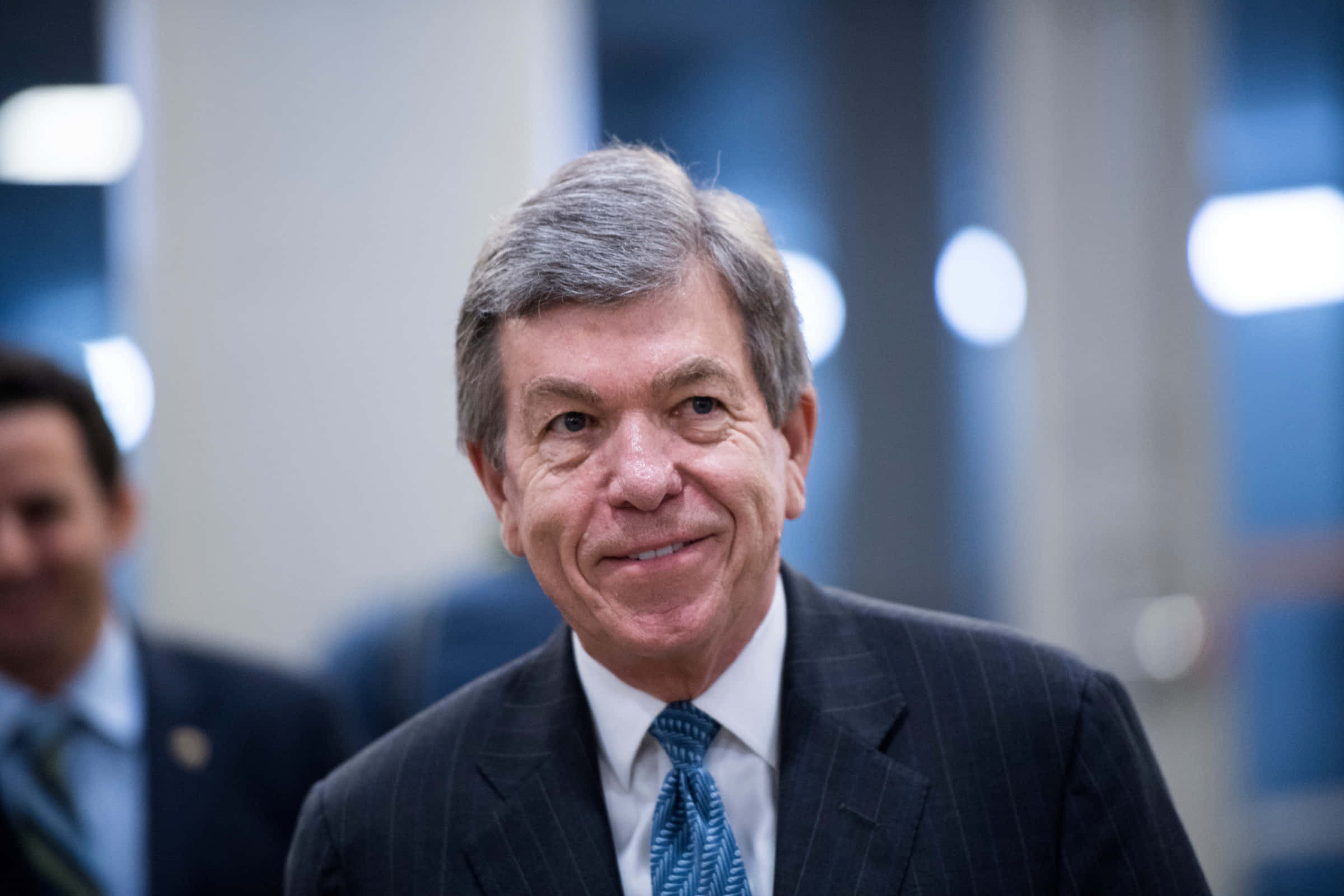 Roy Blunt, gray-haired man, dark pinstripe suit, Full HD Desktop Wallpaper