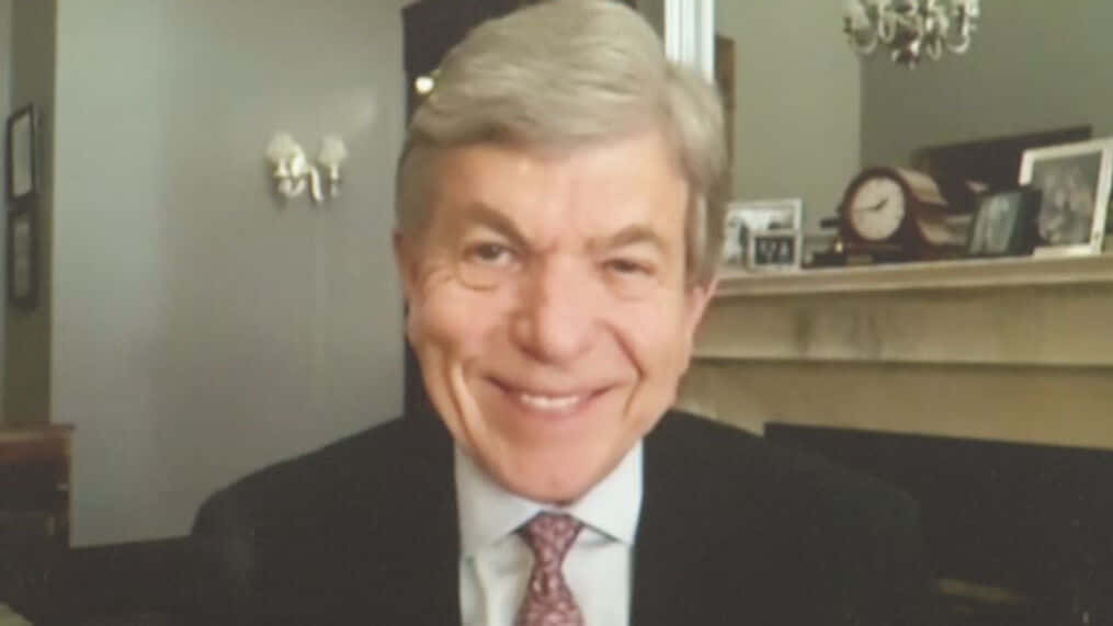 Roy Blunt, hazy filter, suit and tie, SD Desktop Wallpaper