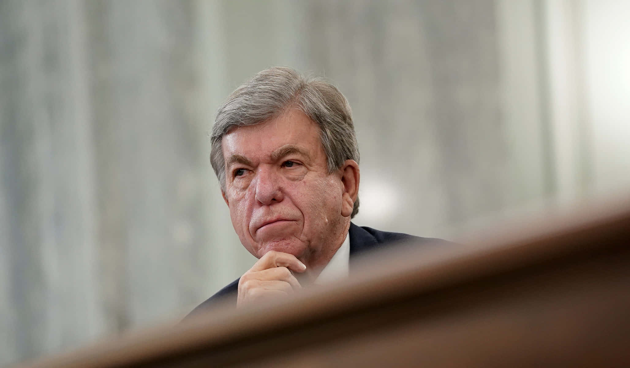 Roy Blunt, suit, wooden railing, Full HD Desktop Wallpaper