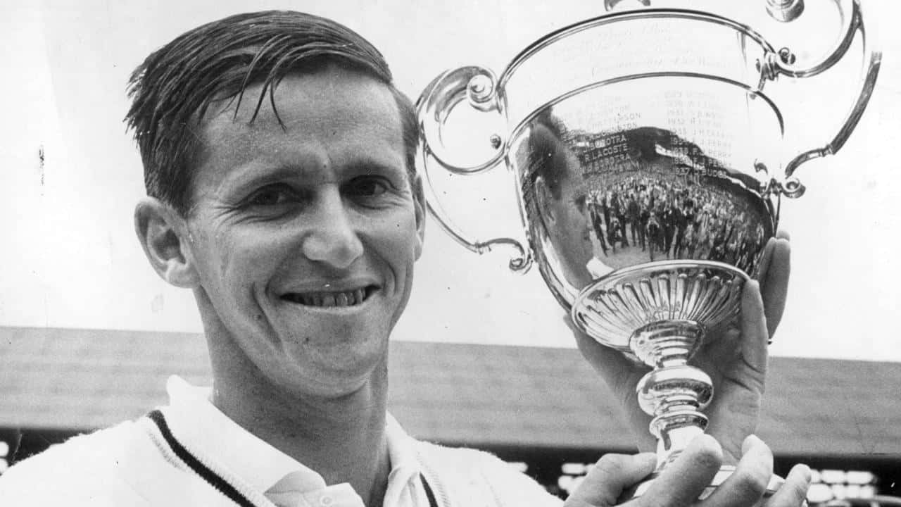 Roy Emerson, tennis champion trophy, ornate silver trophy, HD Desktop Wallpaper