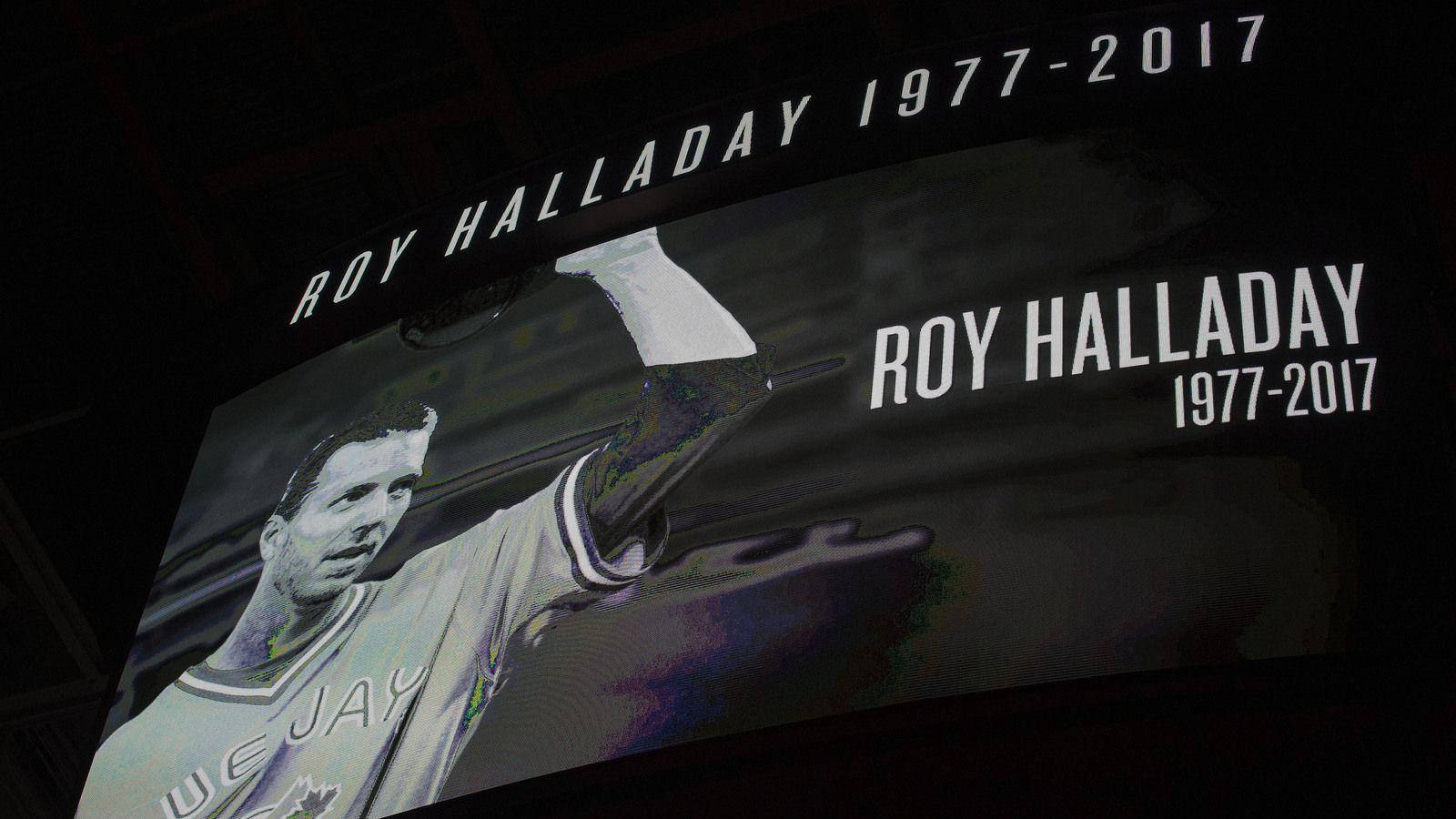 Roy Halladay, 1977-2017, baseball uniform, HD Desktop Wallpaper