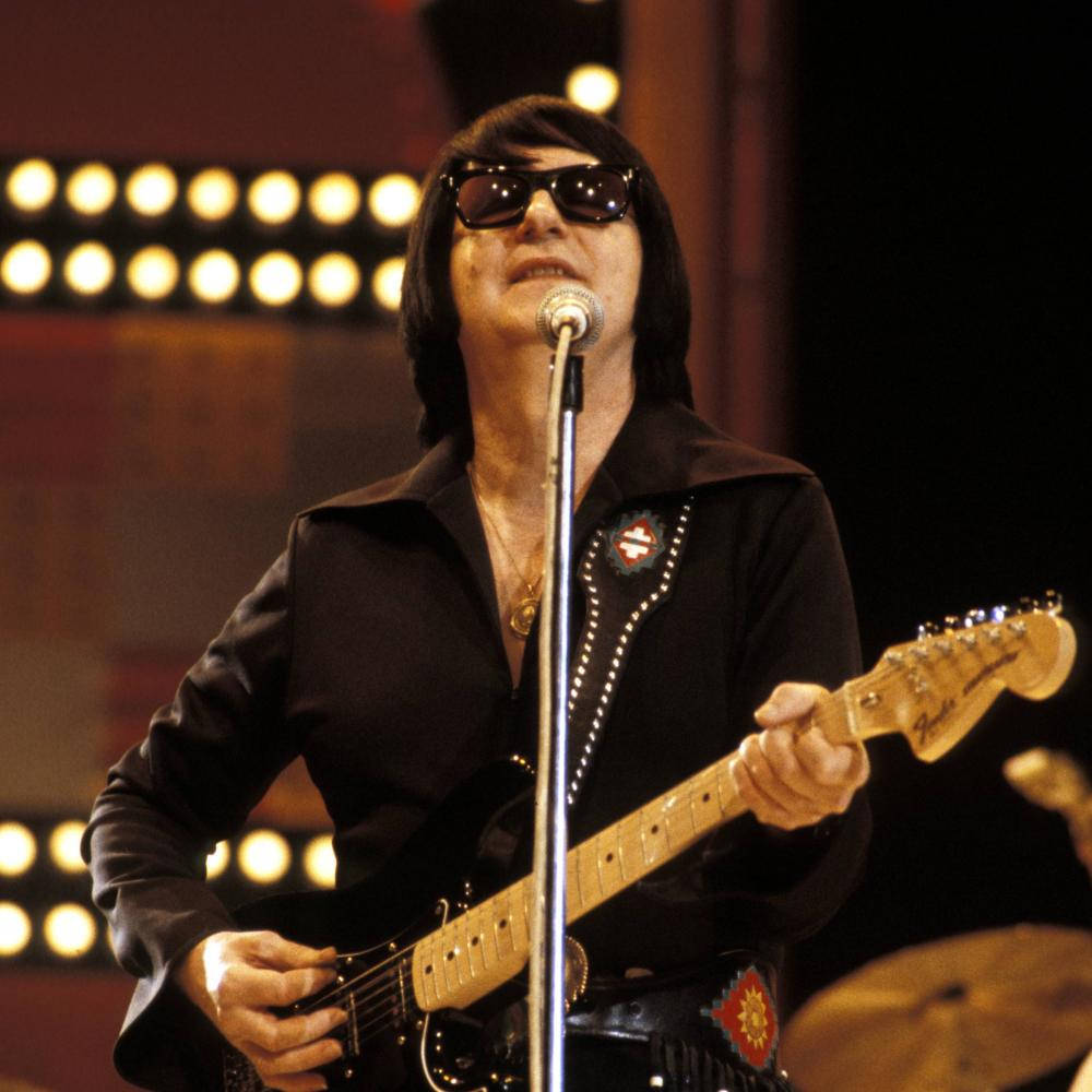 Roy Orbison, live performance, bright studio, SD Desktop Wallpaper