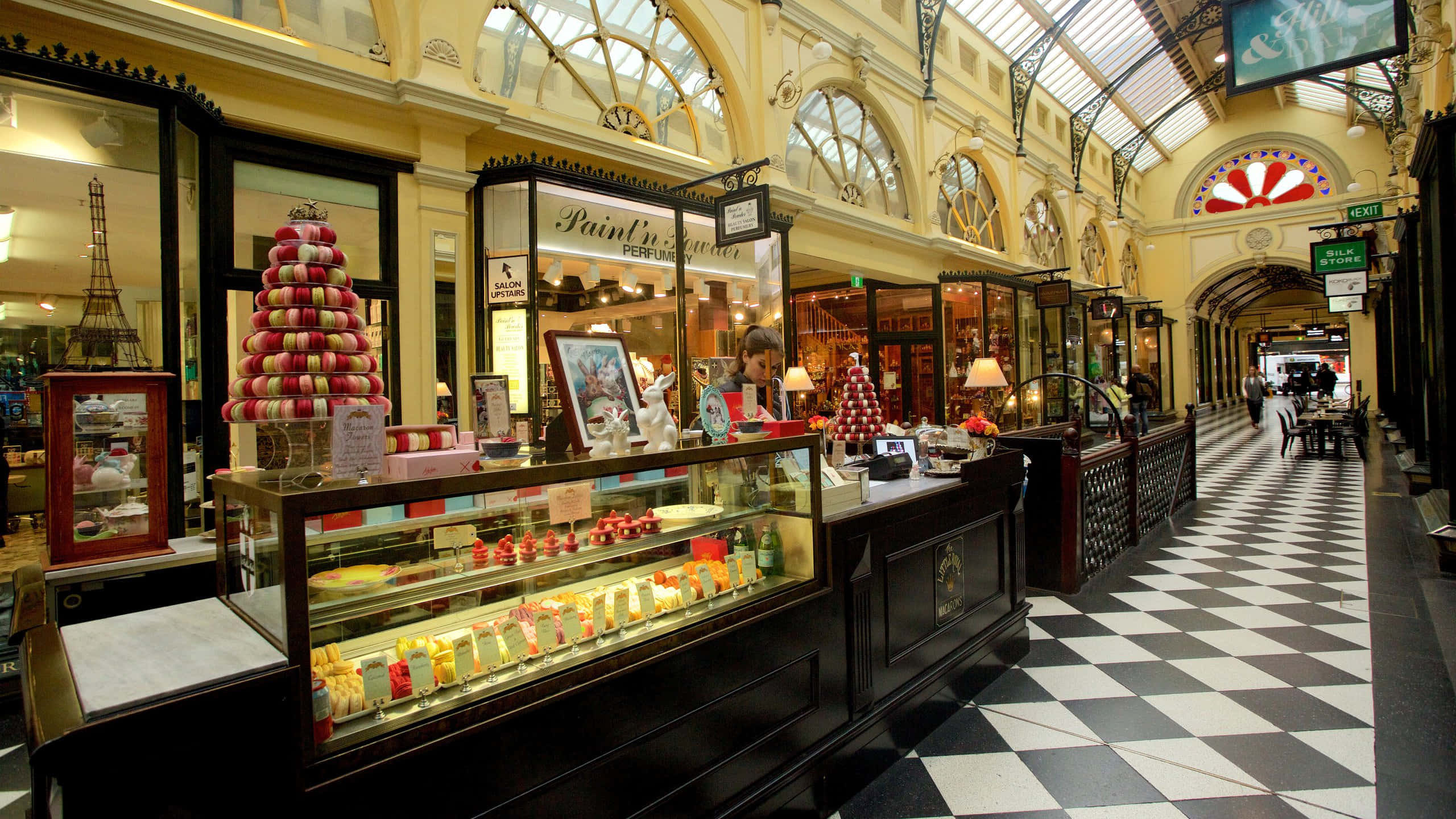Royal Arcade Melbourne, black and white checkered floors, glass display cases, 2K Desktop Wallpaper