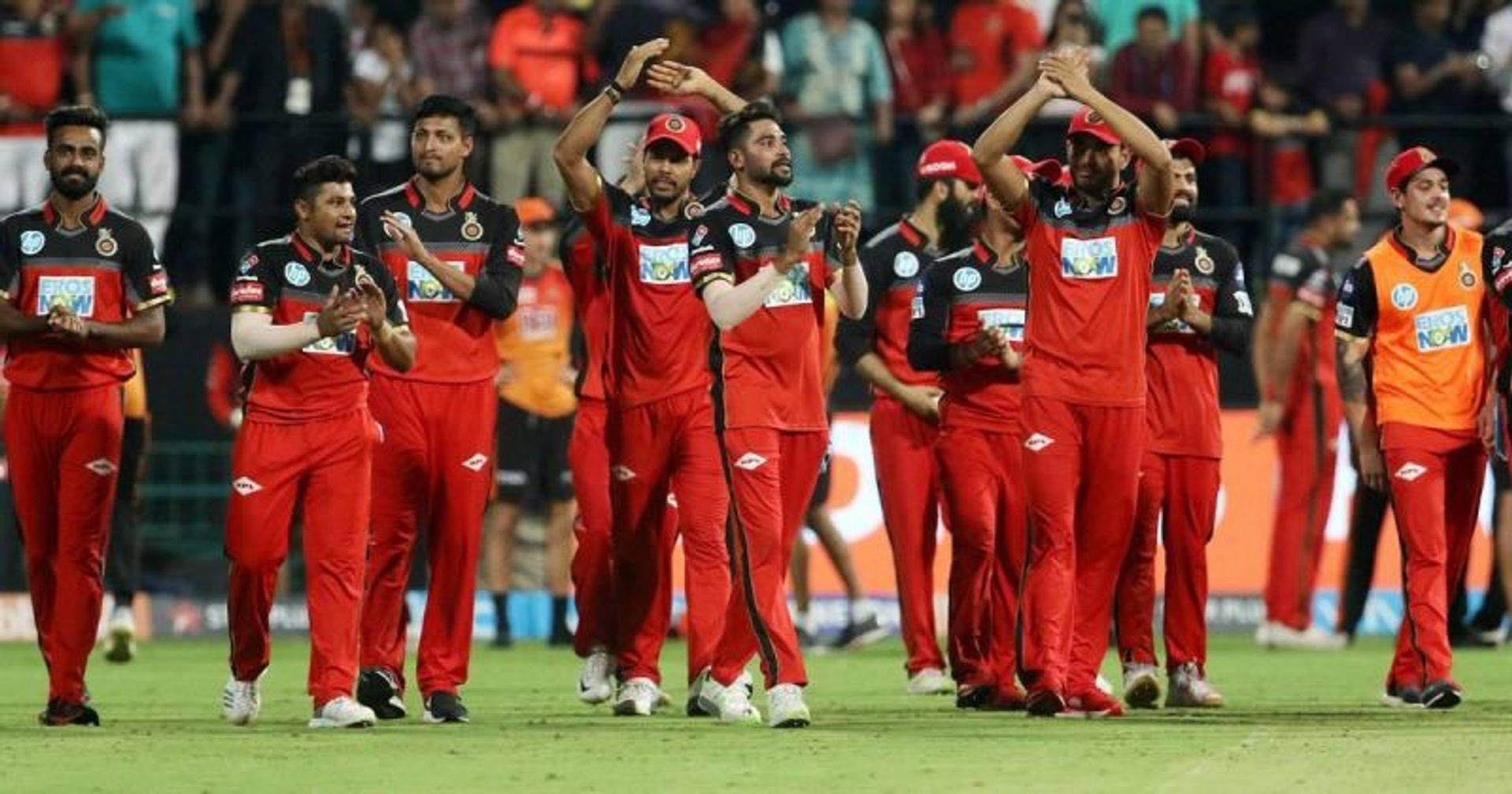 Royal Challengers Bangalore, red uniforms, green field, Full HD Desktop Wallpaper