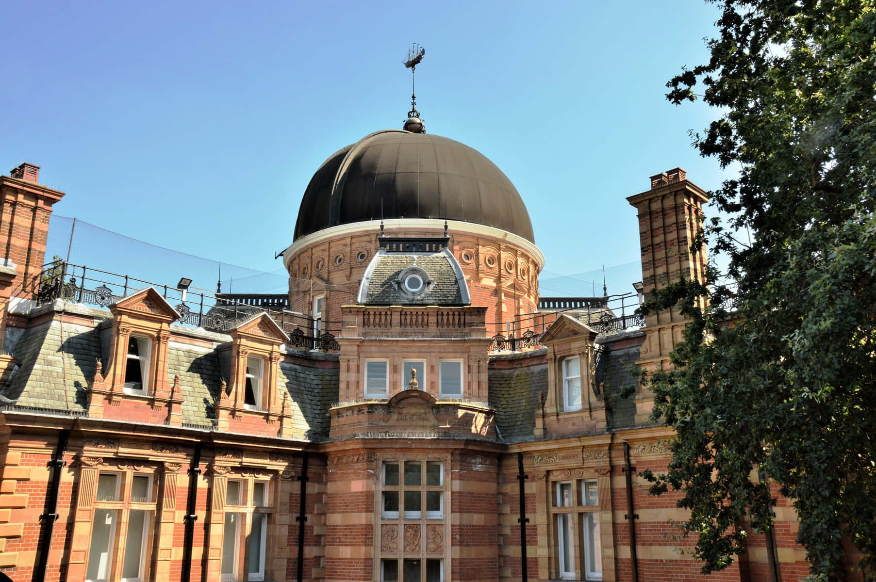 Royal Observatory, red brick, black dome, HD Desktop Wallpaper