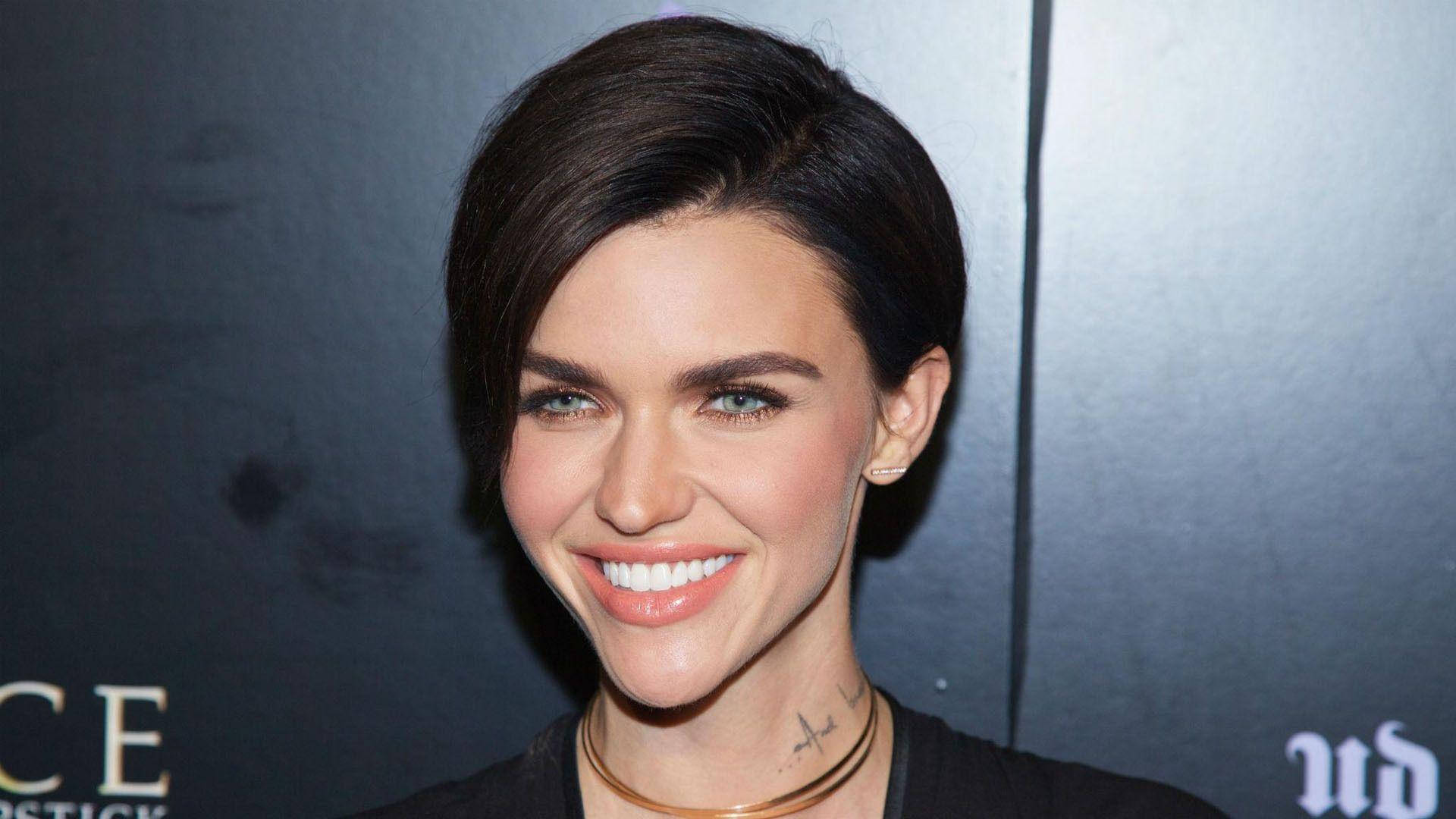 Ruby Rose, pixie cut, dark hair, Full HD Desktop Wallpaper
