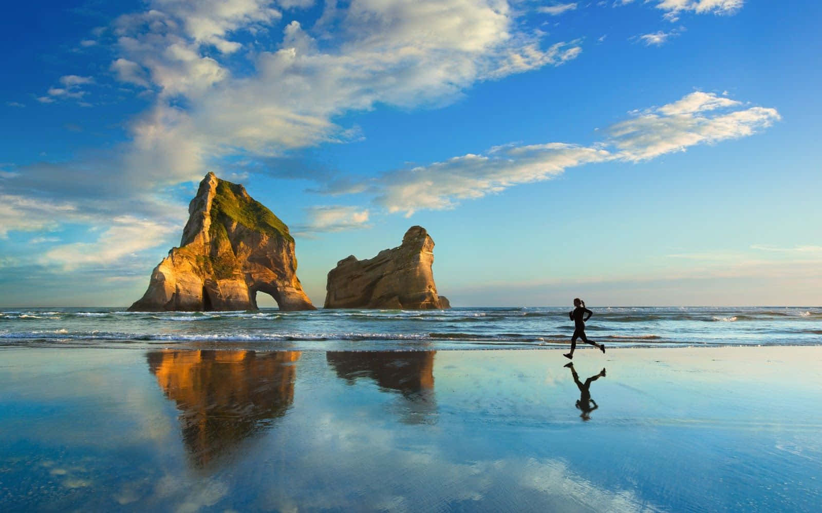 lone runner, wet beach, sunset, HD Desktop Wallpaper