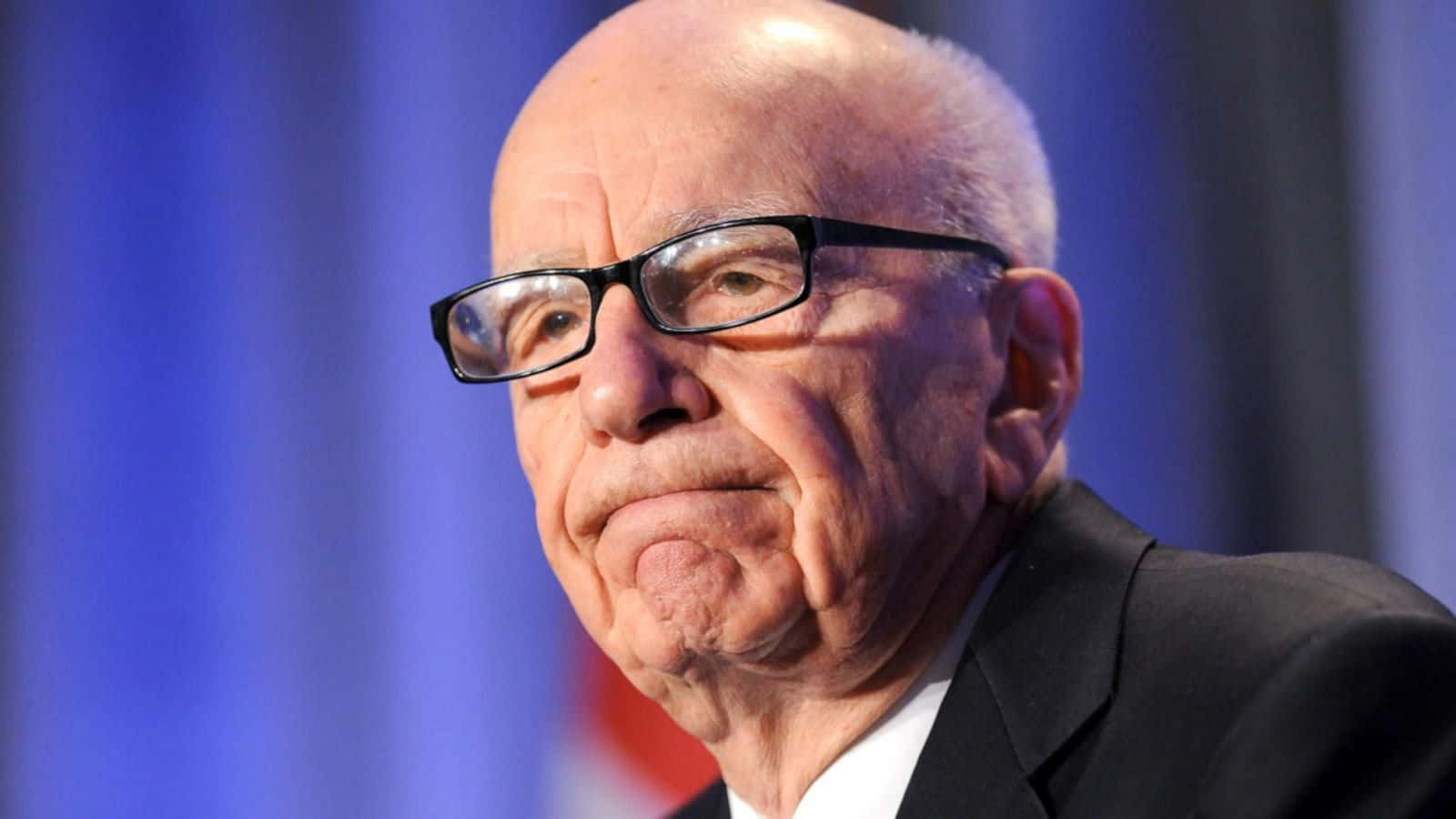 Rupert Murdoch, blue curtain, glasses, HD Desktop Wallpaper