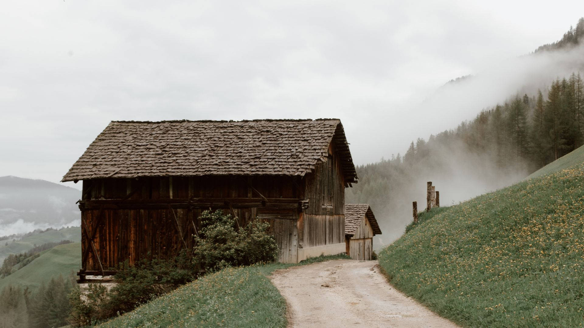 weathered wooden barn, misty mountain slope, dirt path, Full HD Desktop Wallpaper