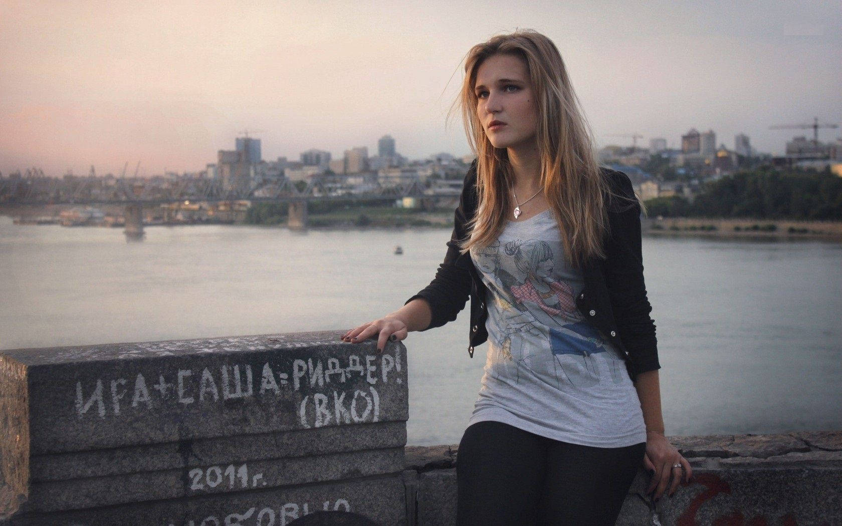 Russian Girl, concrete wall, river, HD Desktop Wallpaper