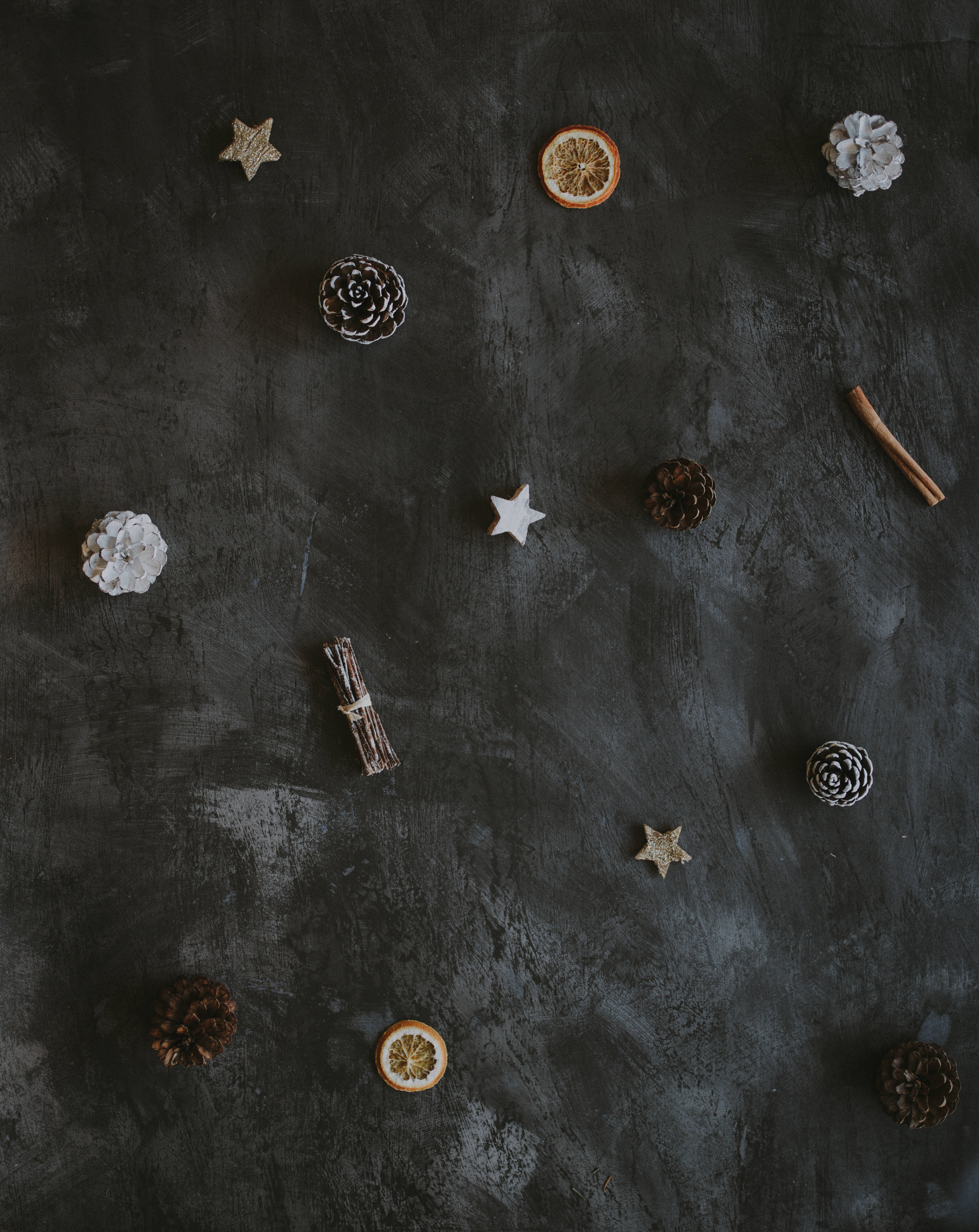 pinecones, dried citrus slices, cinnamon sticks, 5K Phone Wallpaper