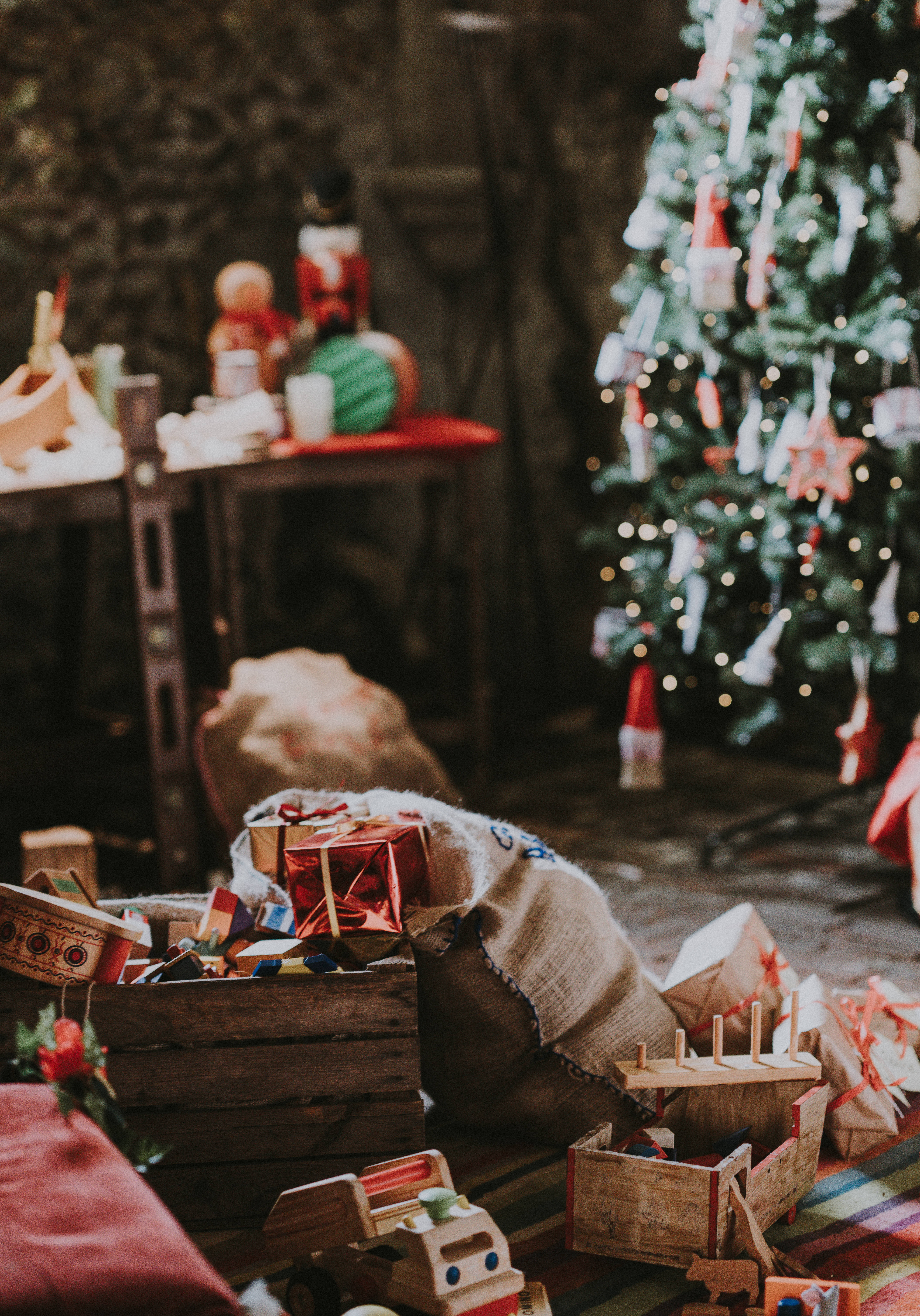 rustic, vintage wooden toys, Christmas tree, 5K Phone Wallpaper