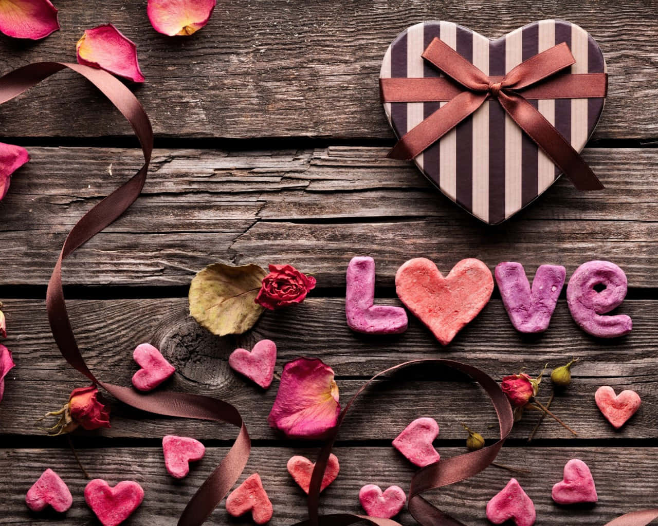 Rustic, Valentine Day, heart-shaped gift box, HD Desktop Wallpaper