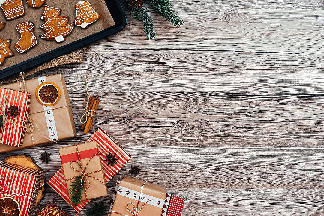 rustic wooden surface, pine sprigs, cinnamon sticks, SD Desktop Wallpaper