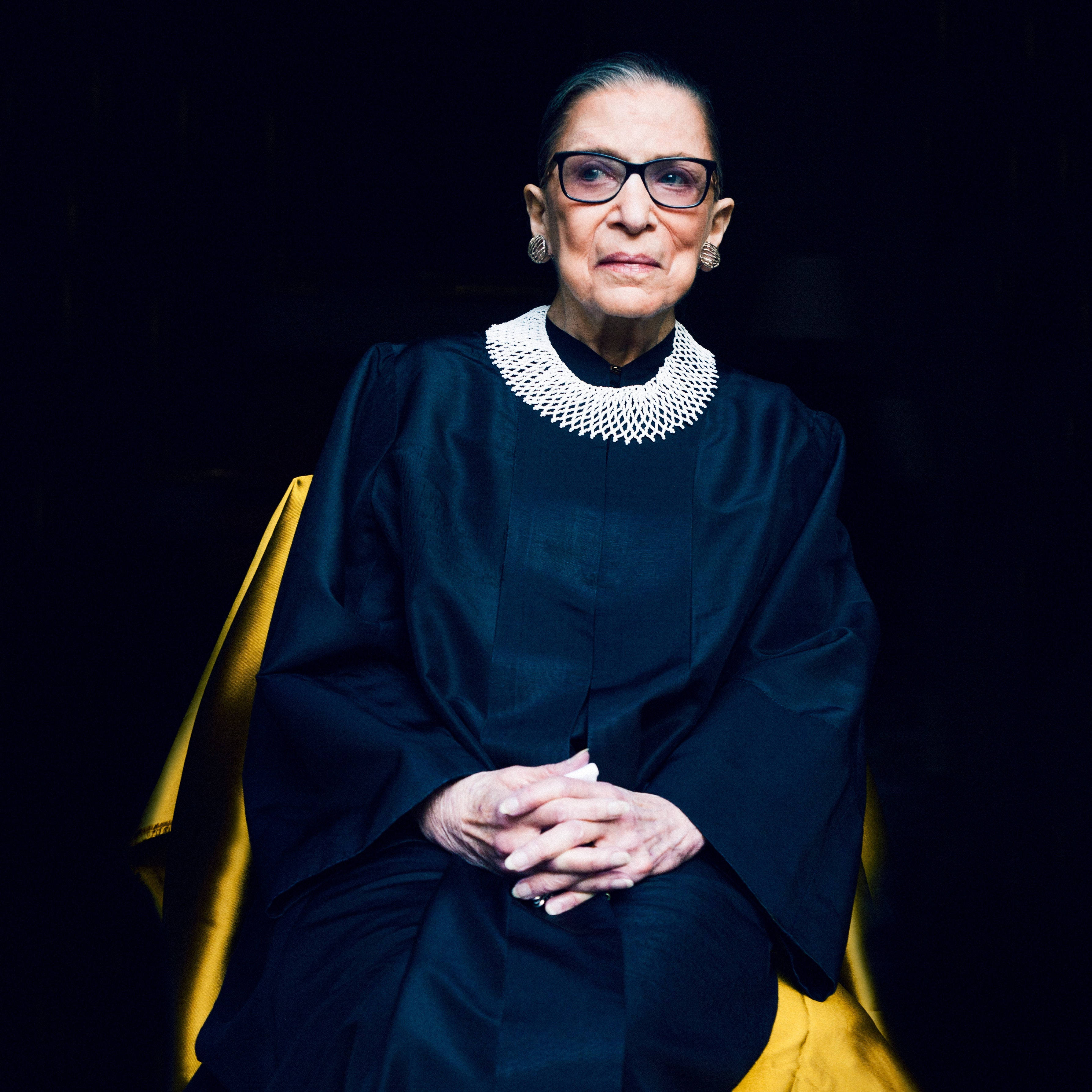 Ruth Bader Ginsburg, black judicial robe, white collar, 2K Desktop Wallpaper